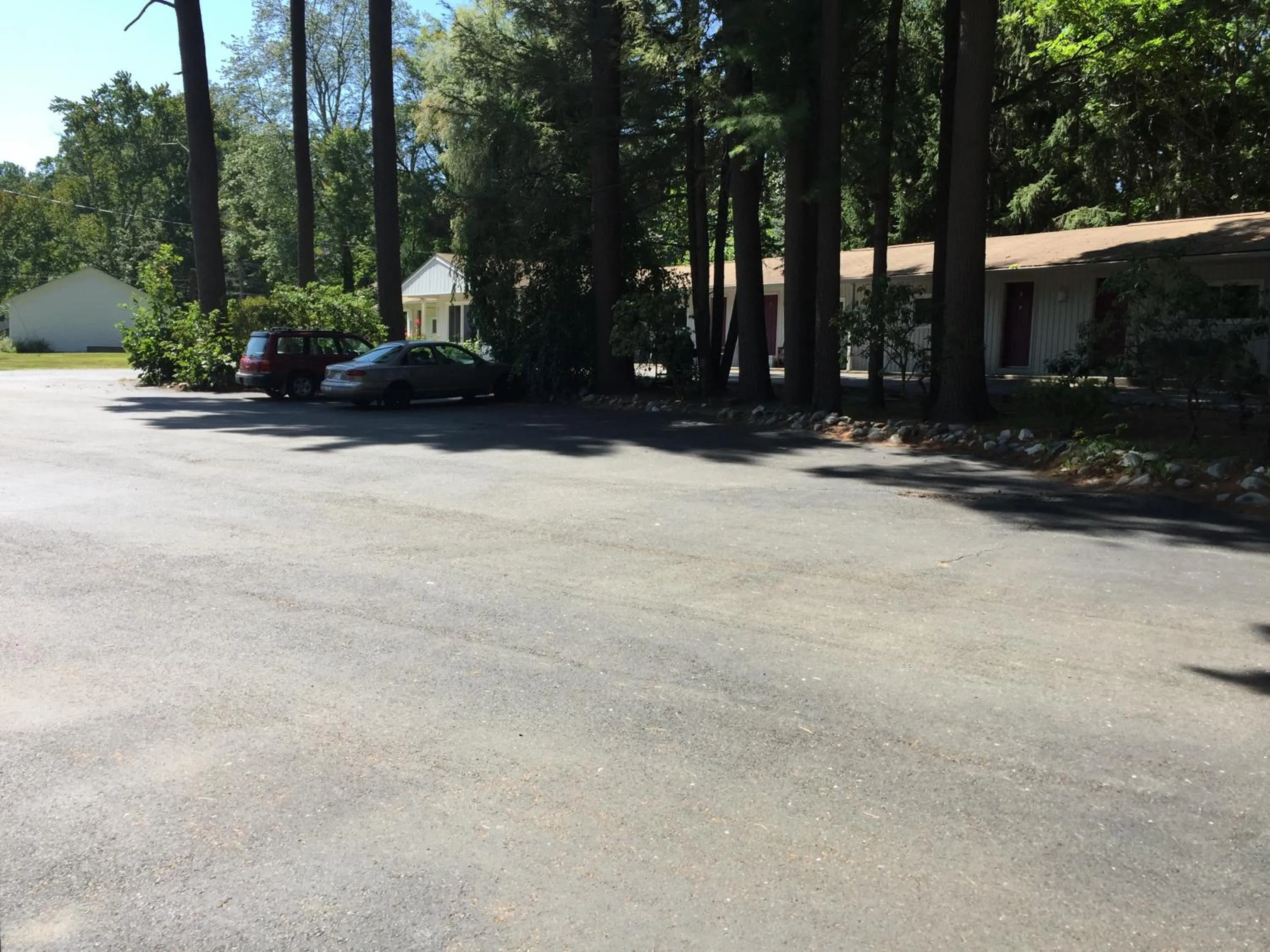 Property building in North King Motel