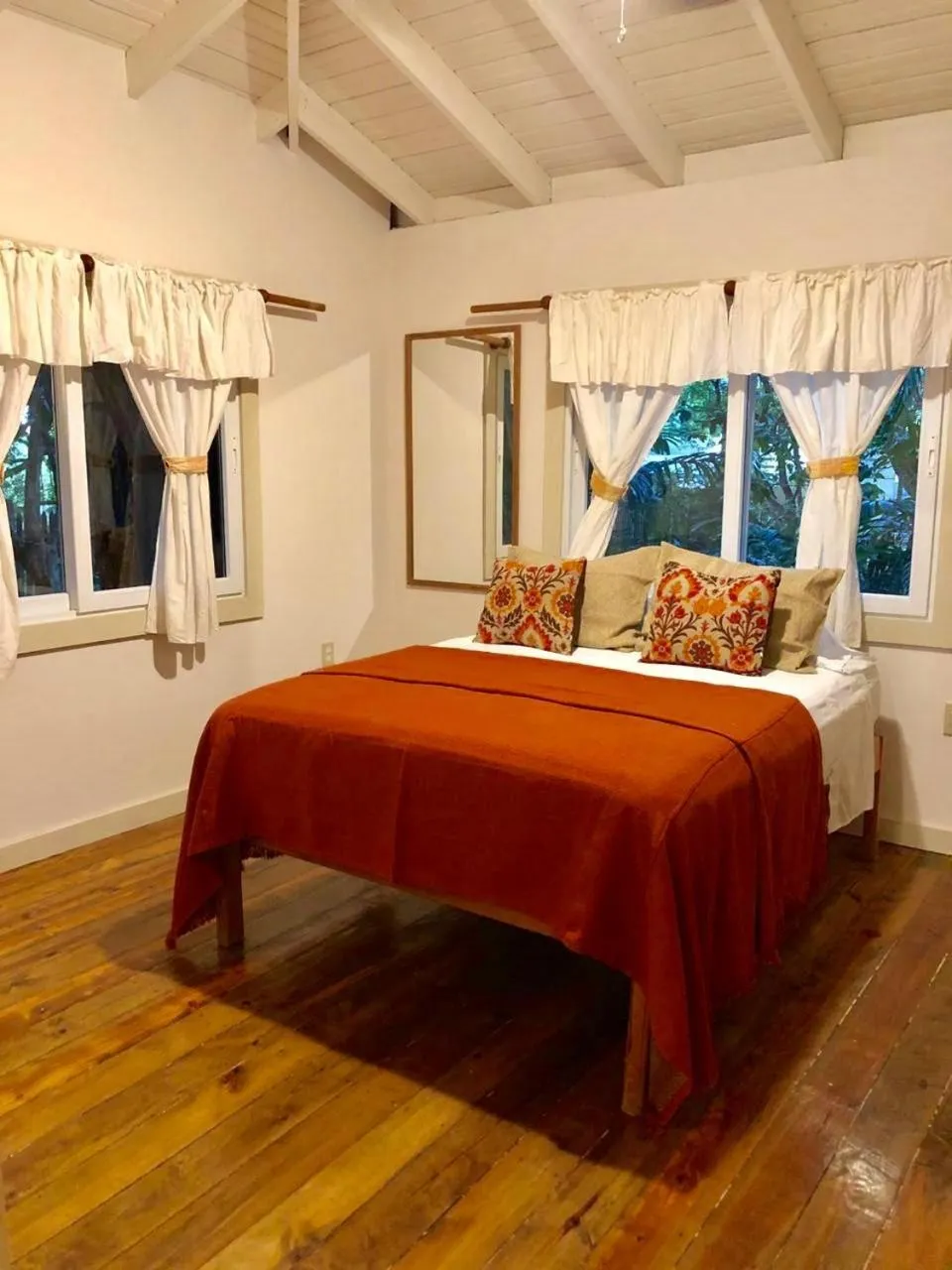 Bed in Posada Arco Iris, West End