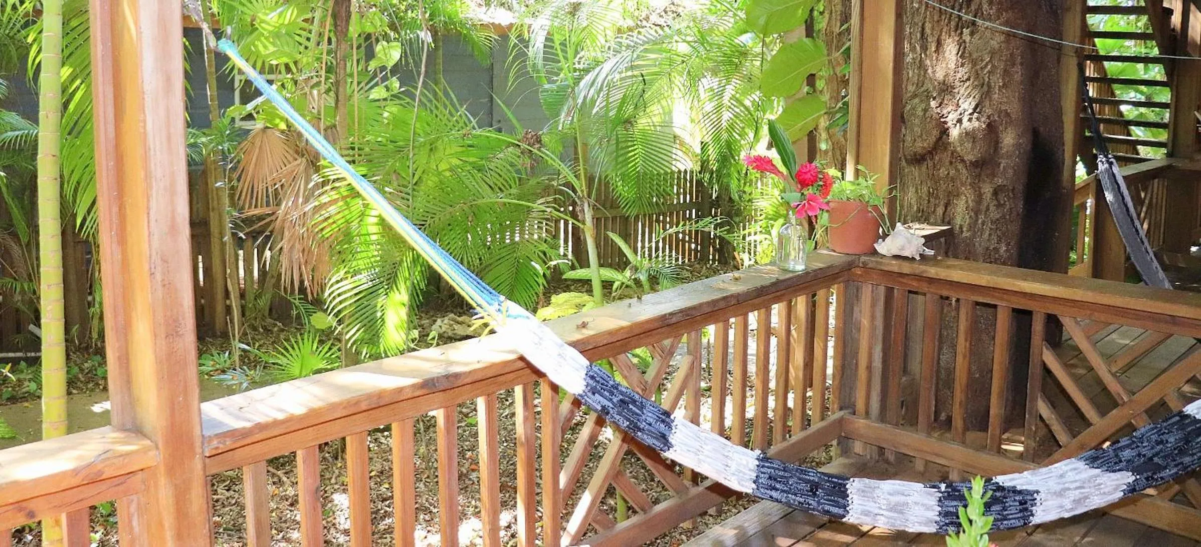 Posada Arco Iris, West End