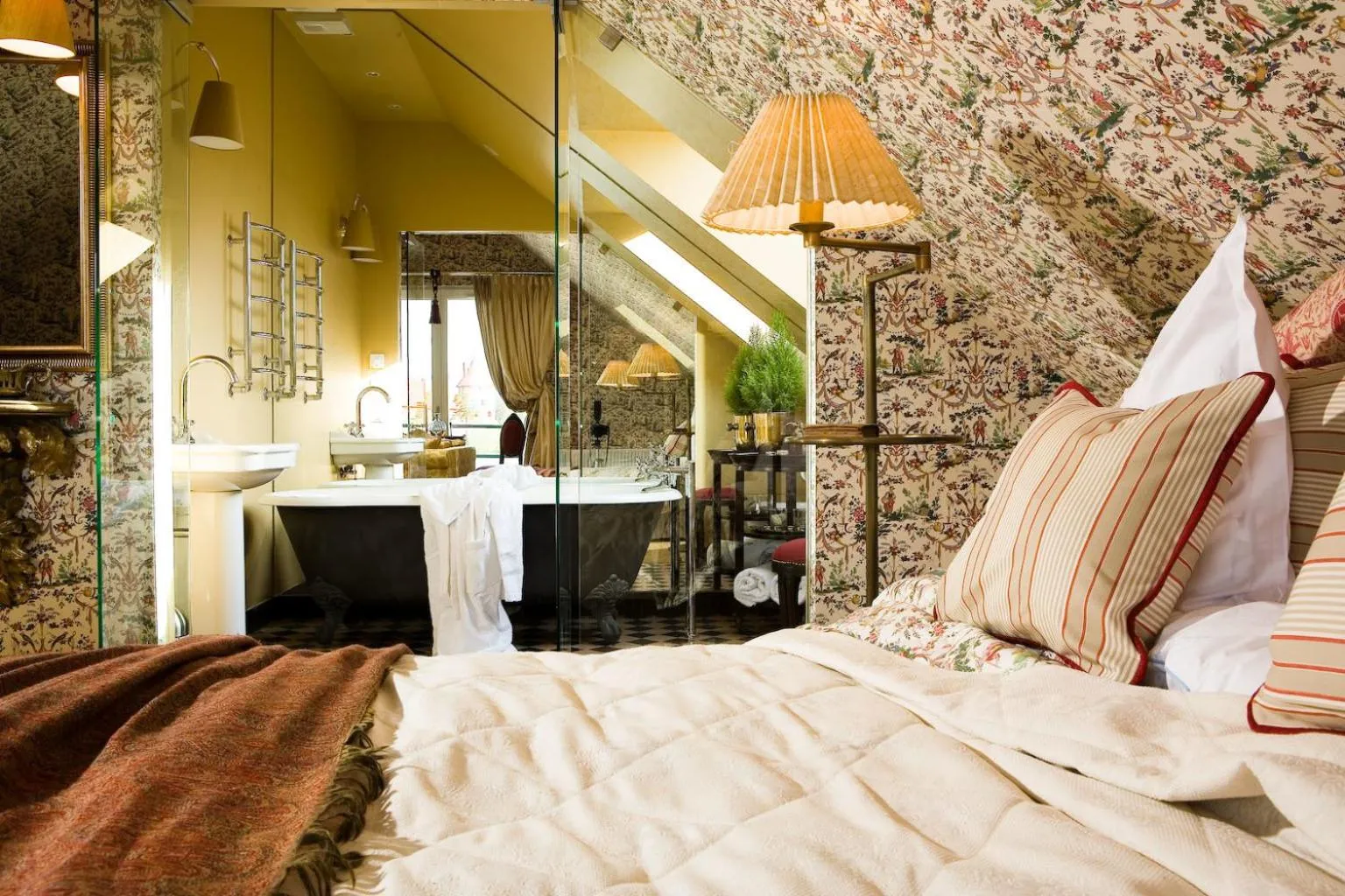 Bed in Apvalaus Stalo Klubas Gastro & SPA Hotel