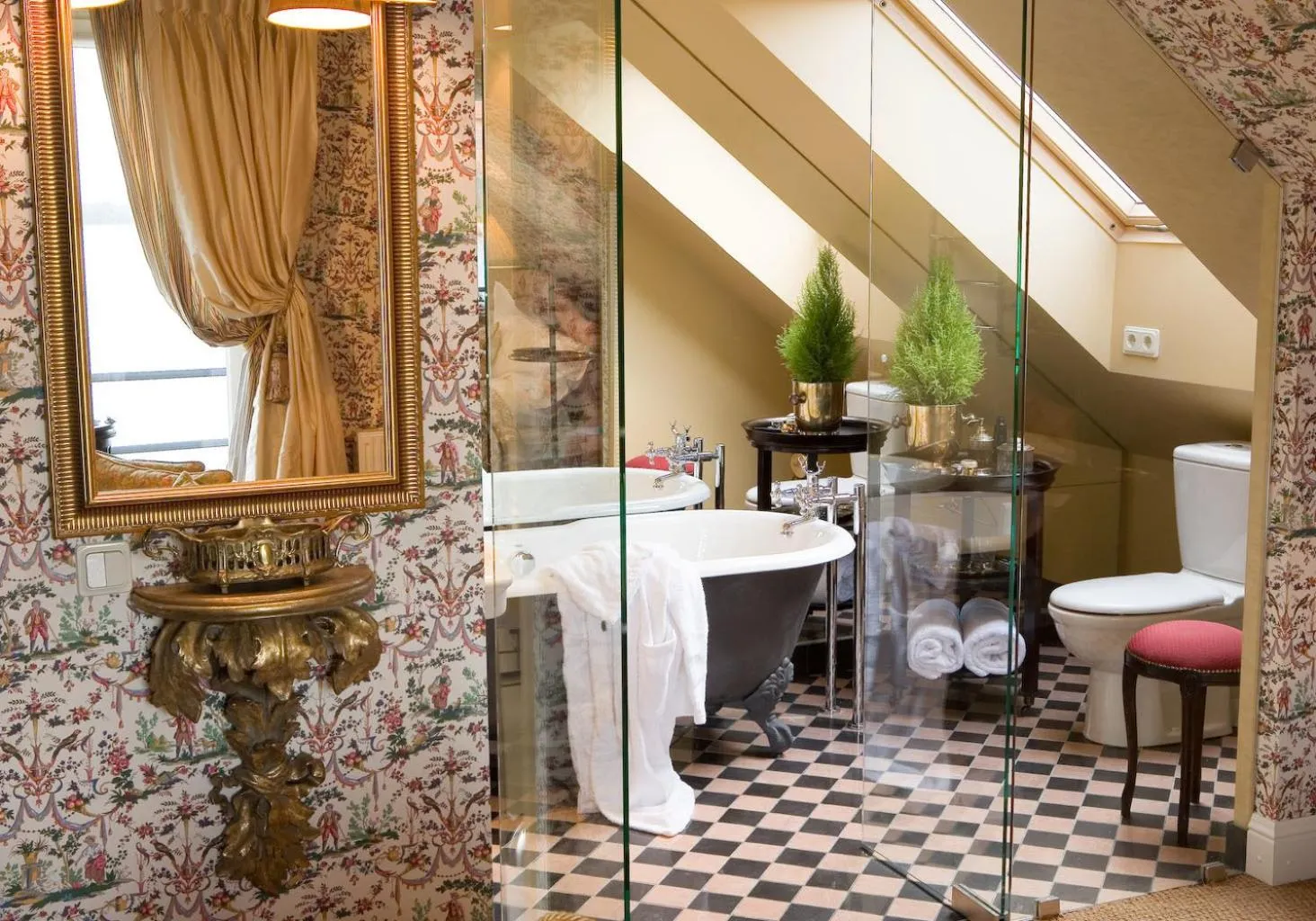 Bathroom in Apvalaus Stalo Klubas Gastro & SPA Hotel