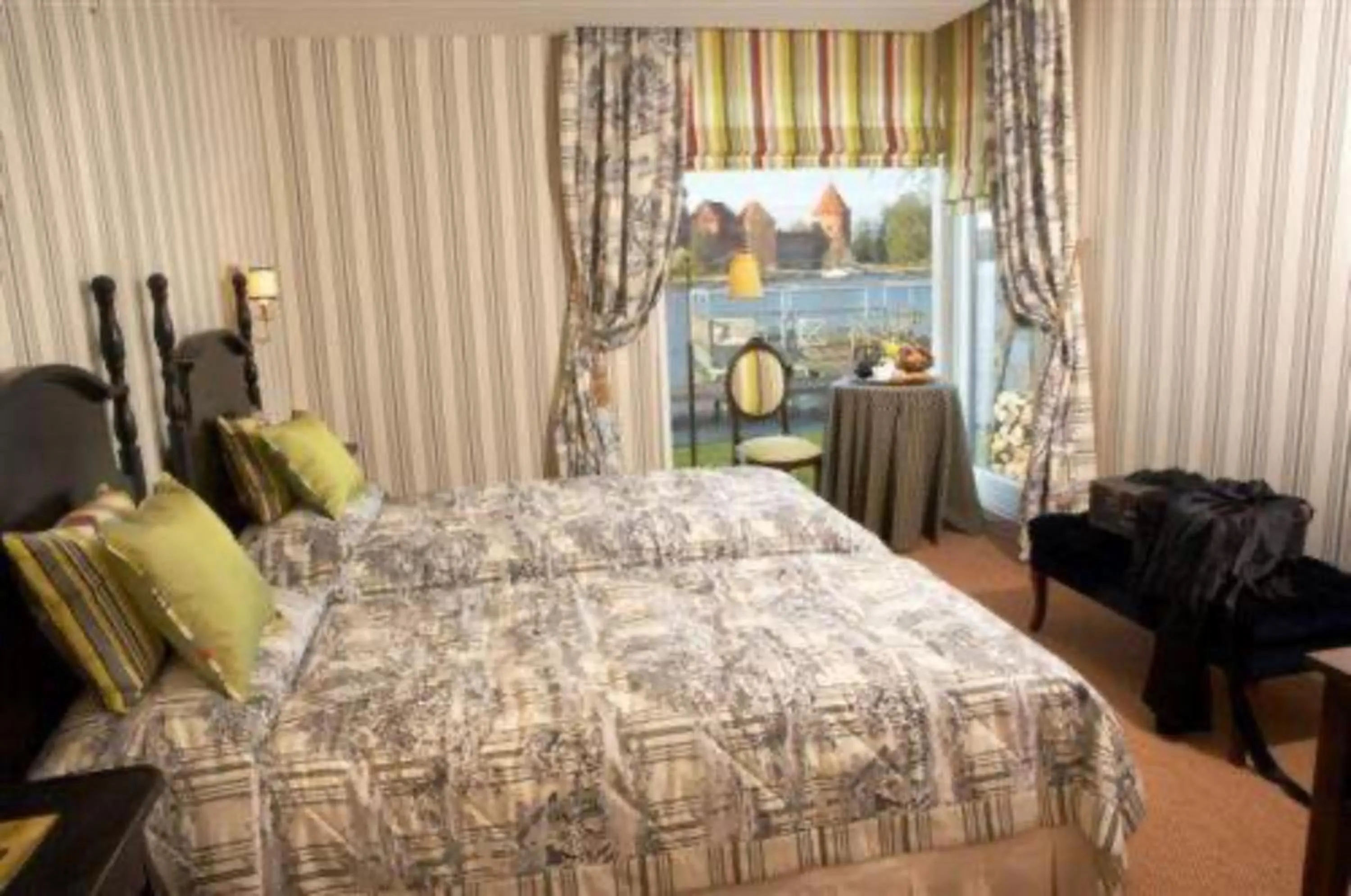 View (from property/room), Bed in Apvalaus Stalo Klubas Gastro & SPA Hotel