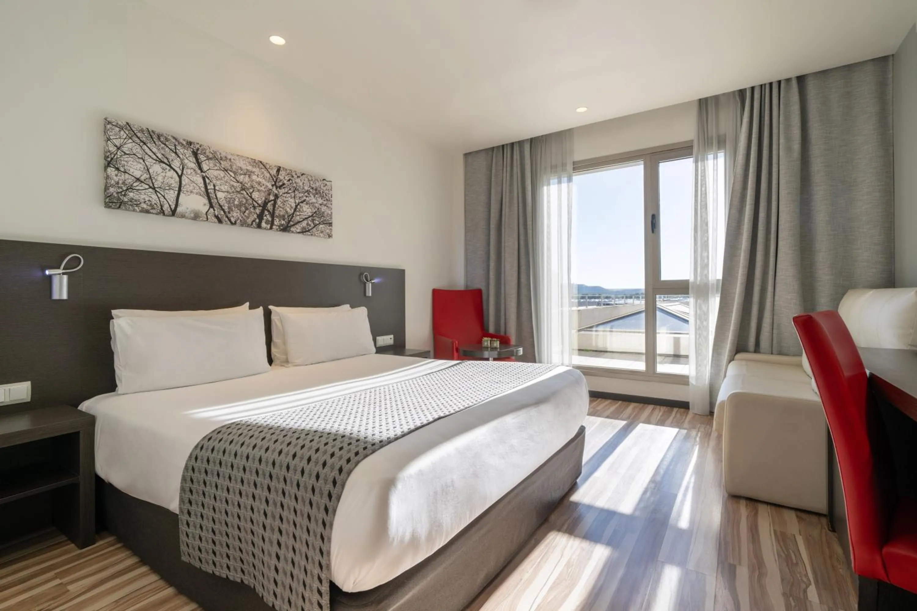 Bedroom, Bed in Eurostars Arenas de Pinto