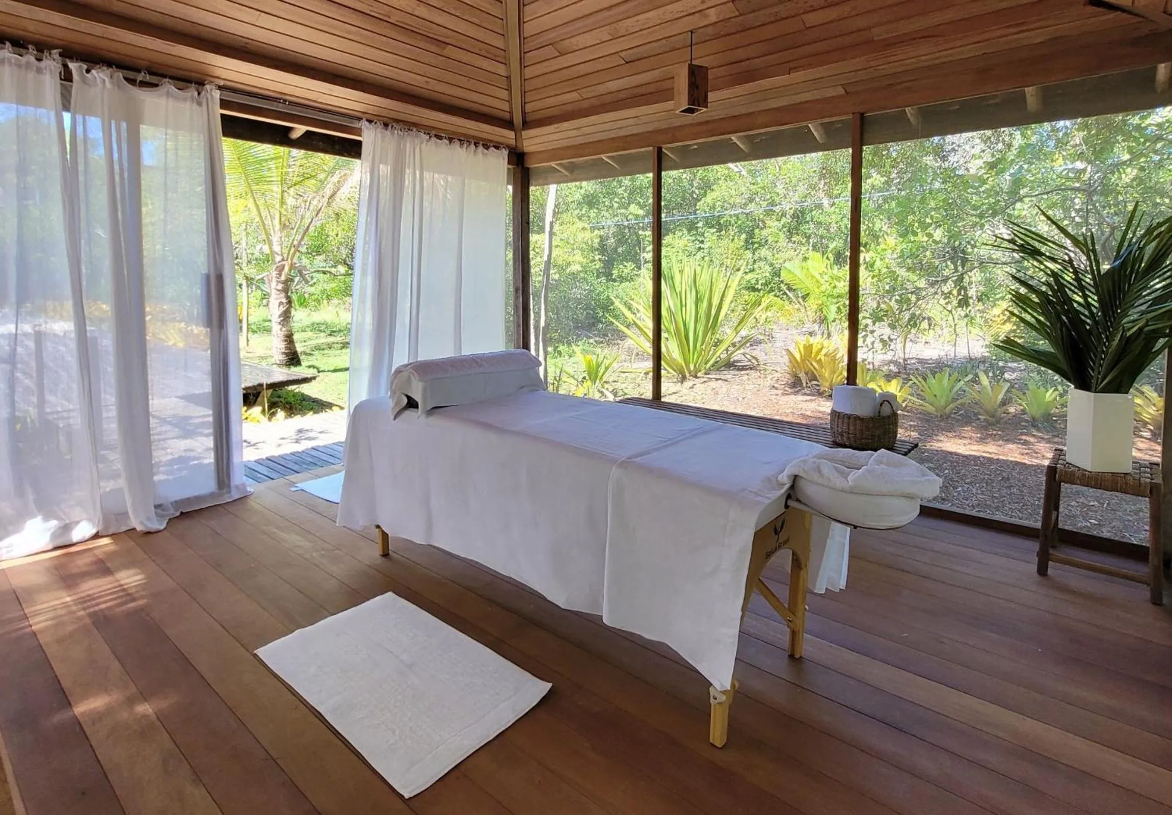 Massage in Hotel Vila Naiá - Corumbau