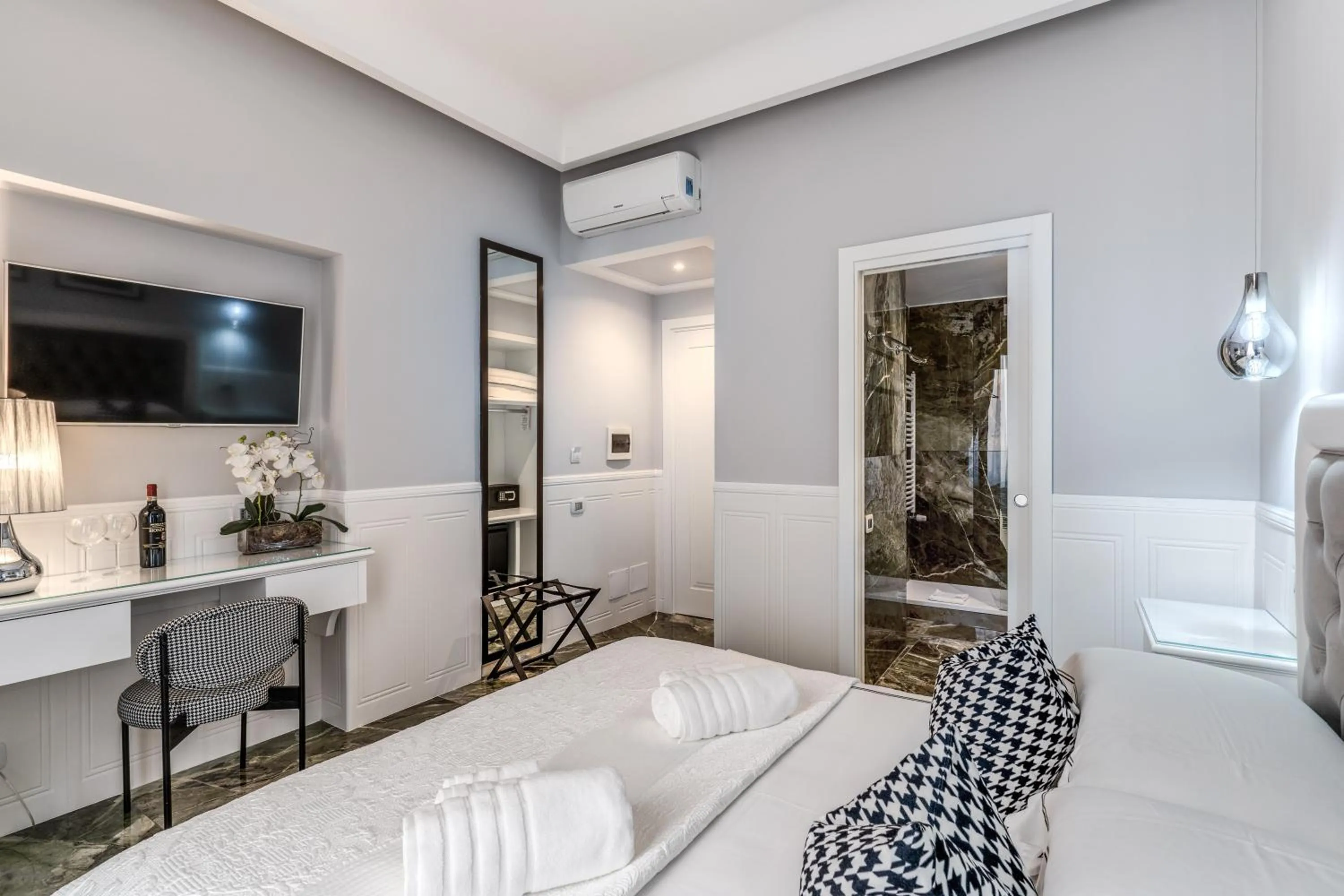 Bed in Rome55 - Piazza di Spagna