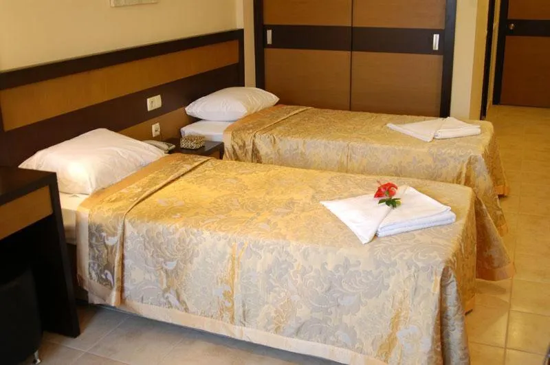 Bed in Dalyan Tezcan Hotel