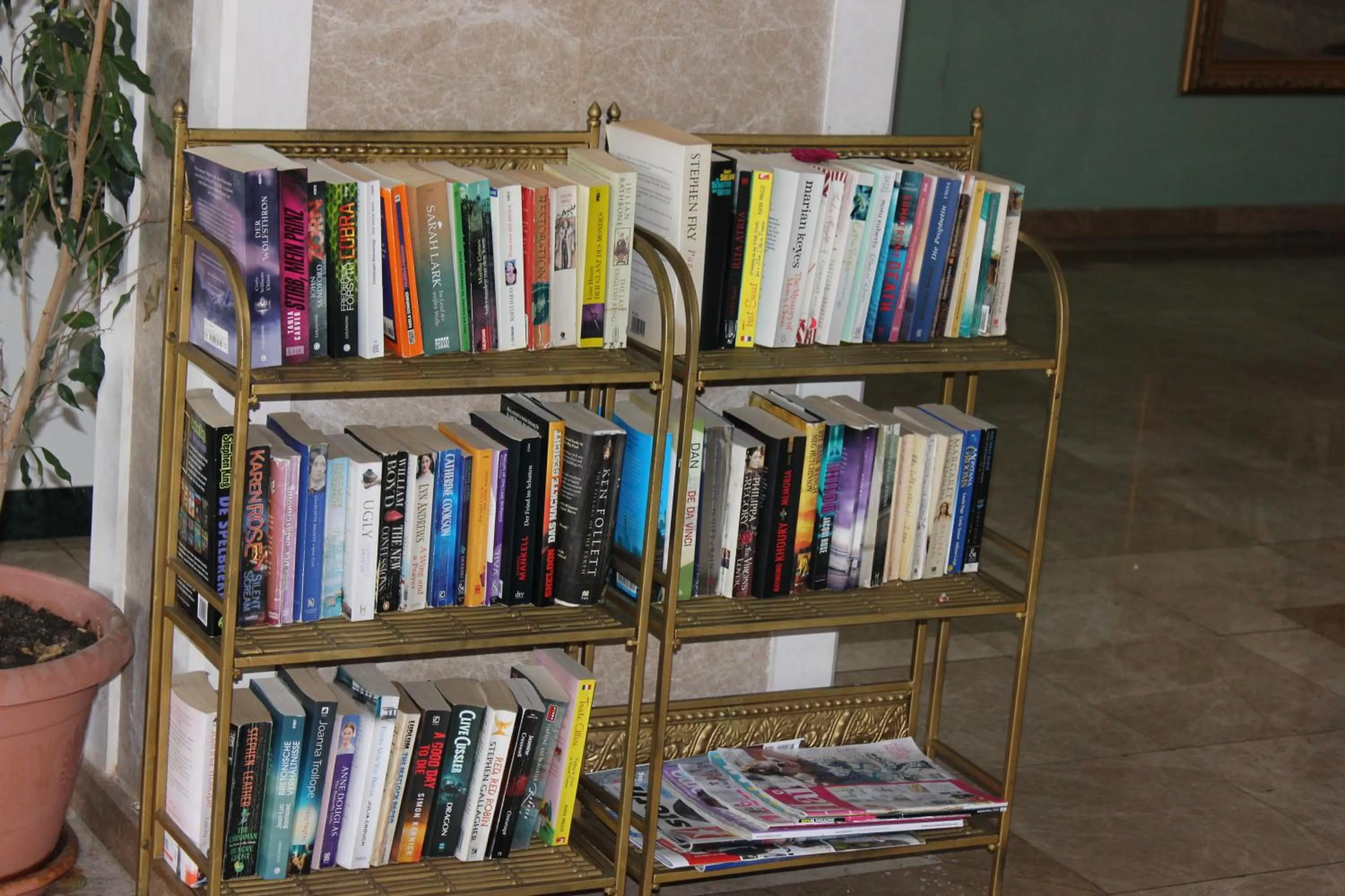 Library in Dalyan Tezcan Hotel