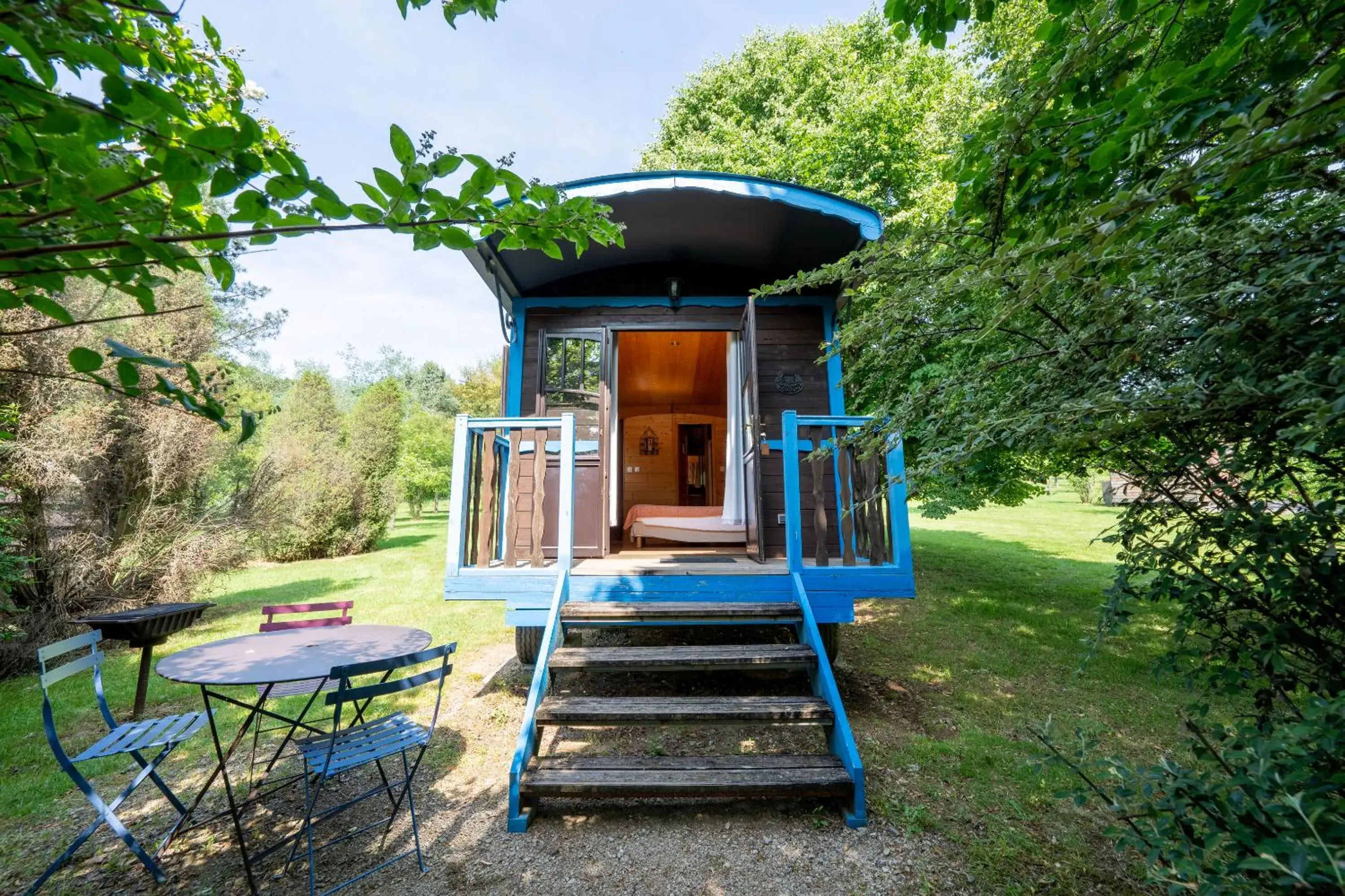 Hotel trailer in Le Village des Monédières Hotel trailer in Le Village des Monédières