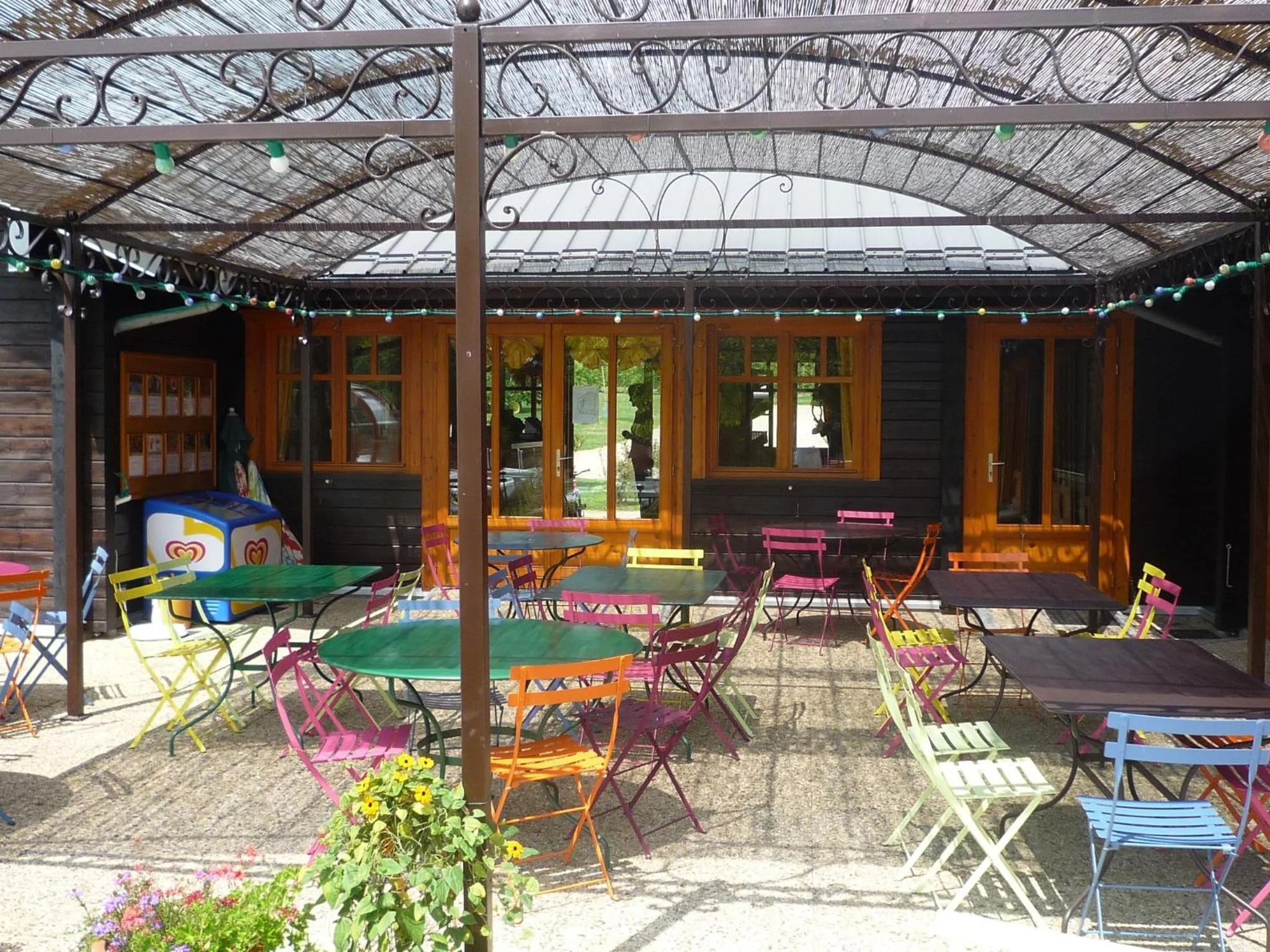 Restaurant/places to eat in Le Village des Monédières