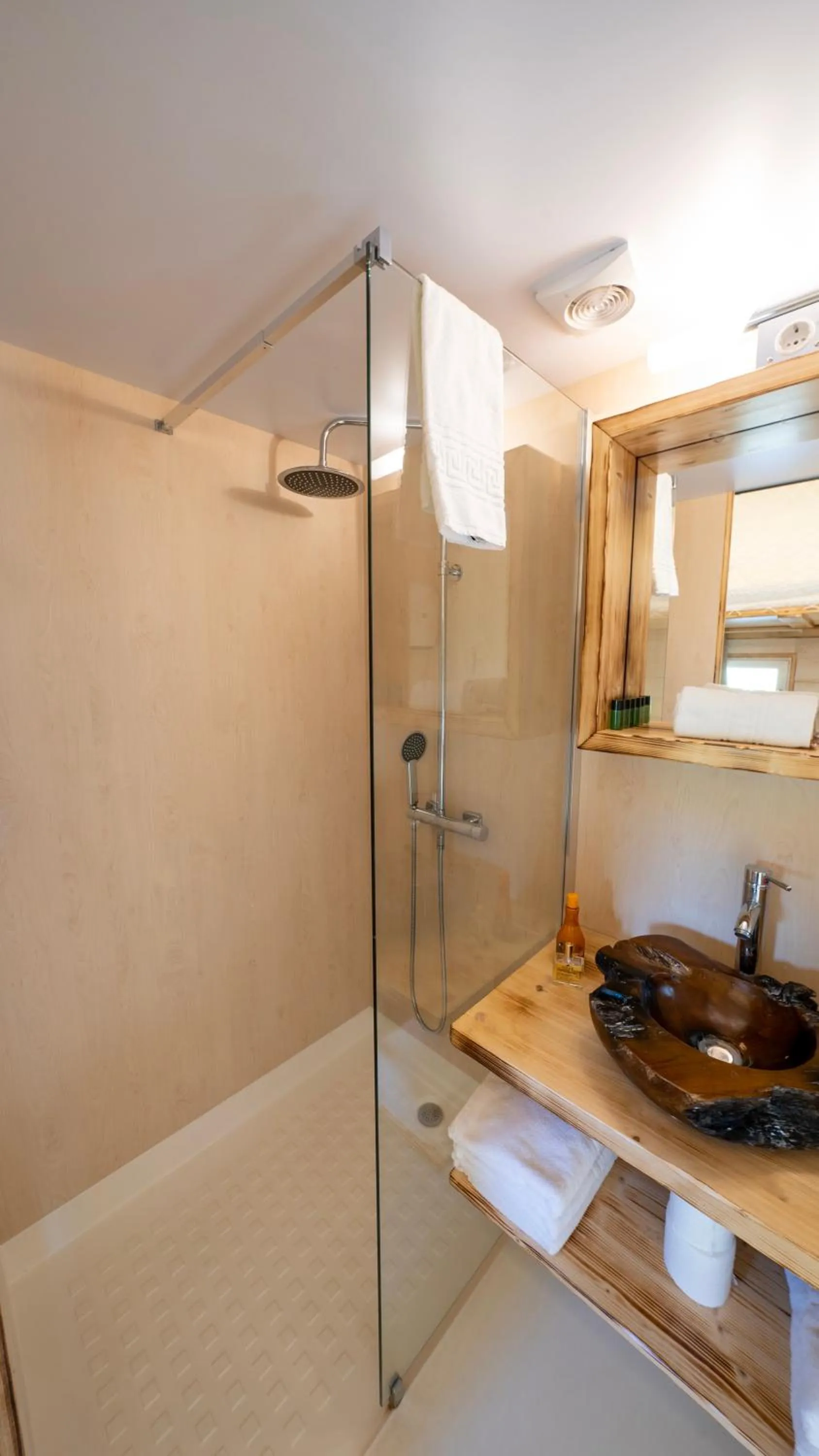 Bathroom in Le Village des Monédières