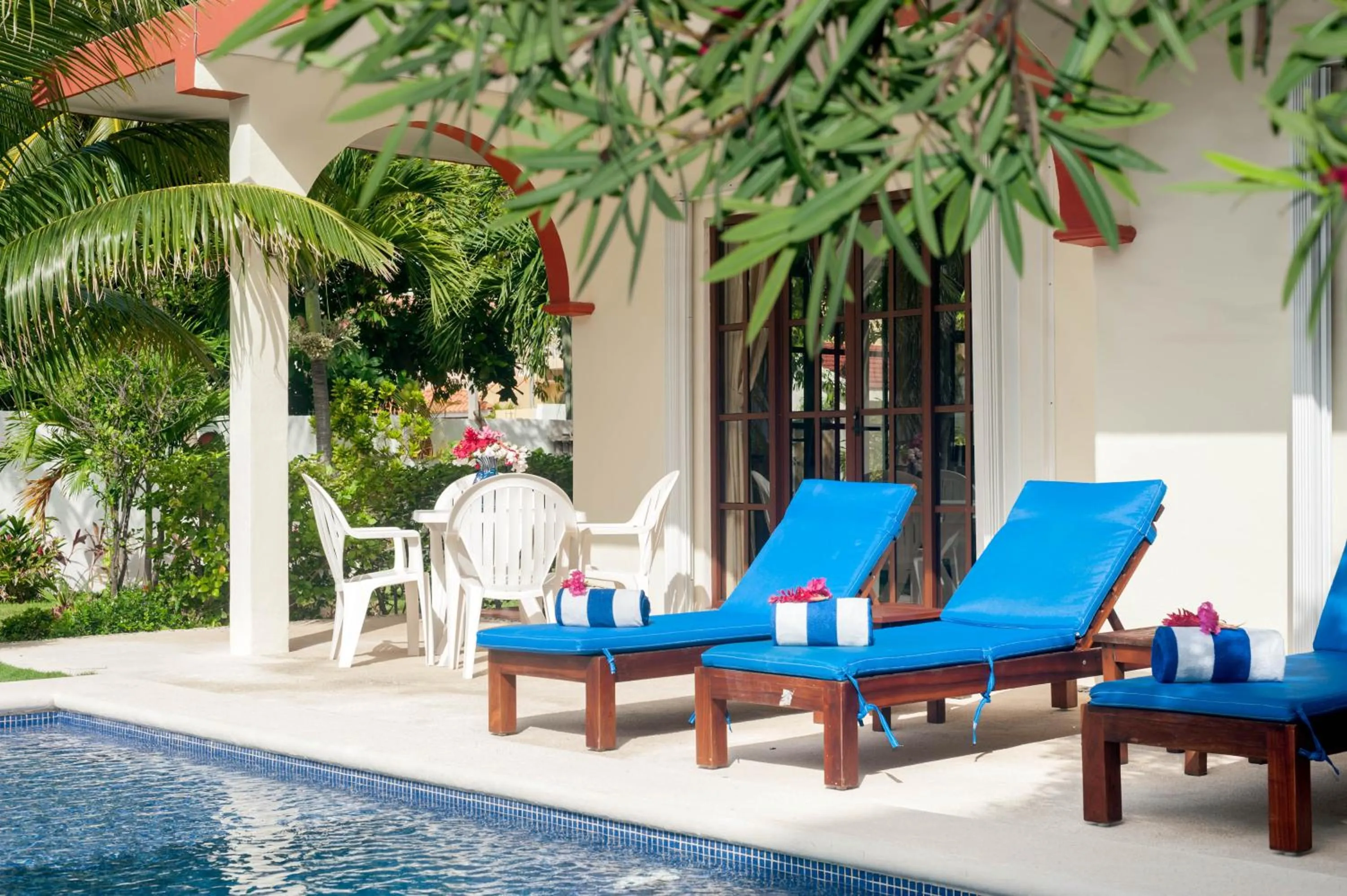 Swimming pool in Casa Anita - Relaxing Home Steps from the Puerto Morelos Beach