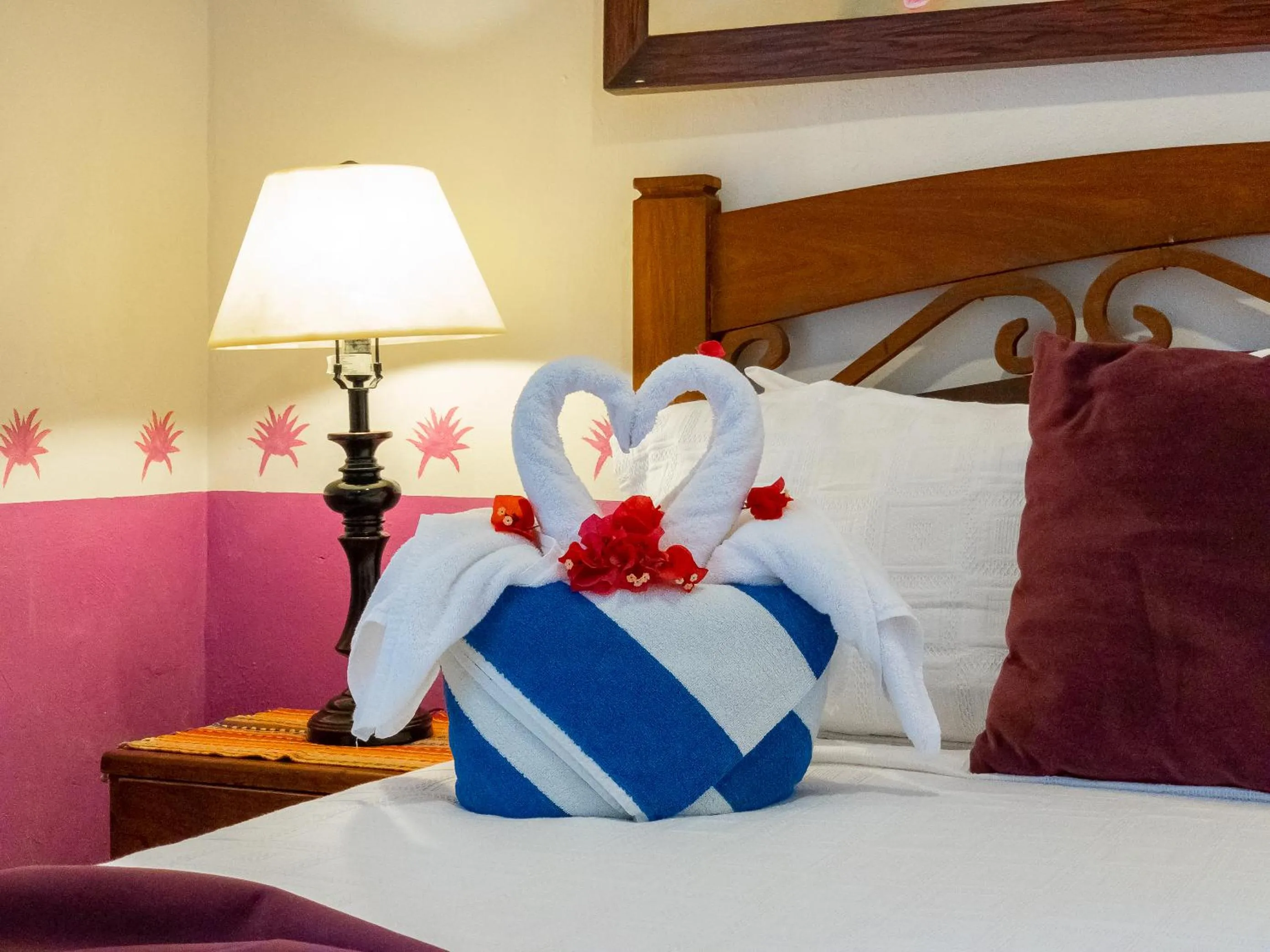 Bed in Casa Mulder - Steps to Beach Private Pool Ocean-View Roof