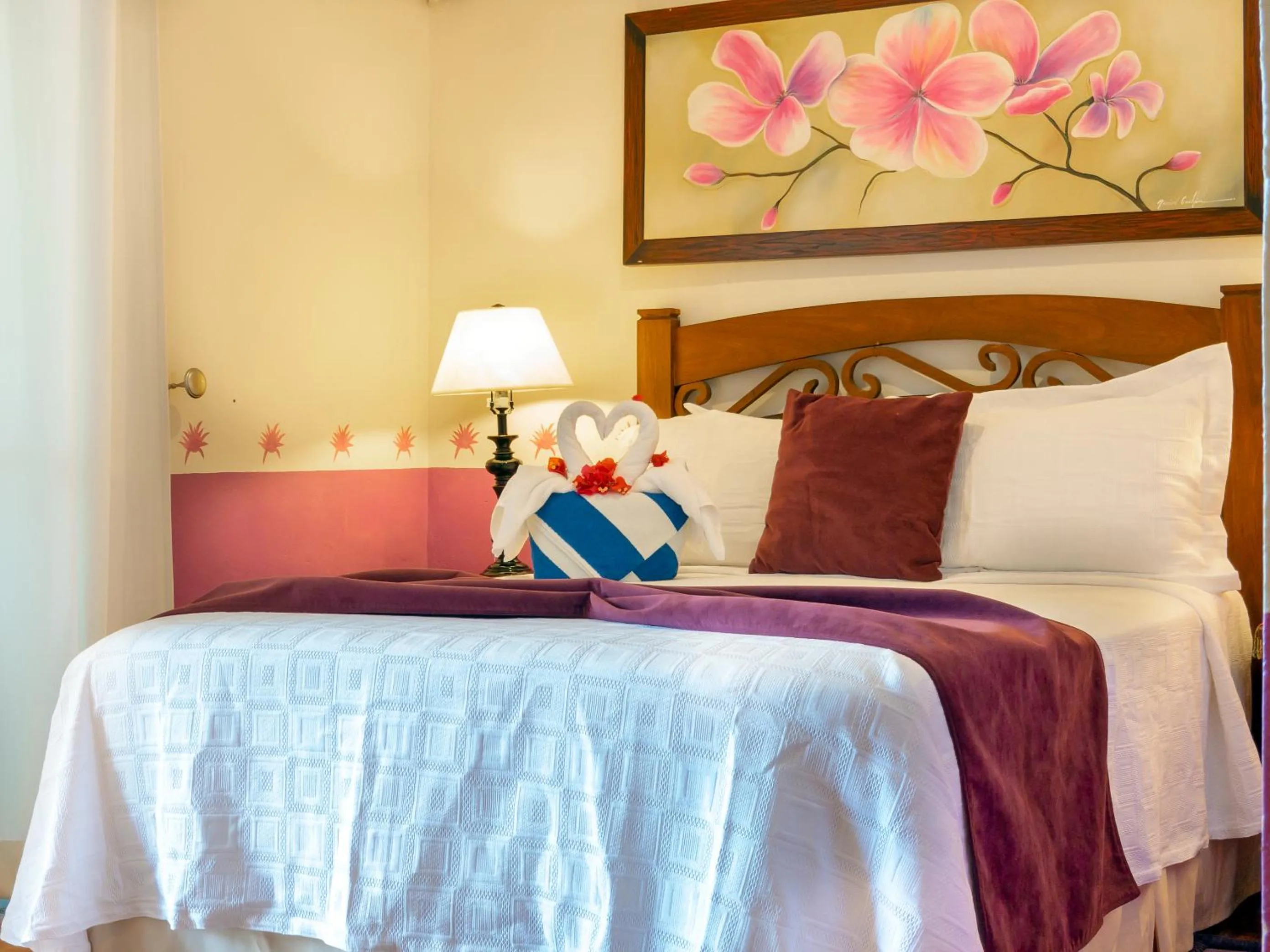 Bed in Casa Mulder - Steps to Beach Private Pool Ocean-View Roof