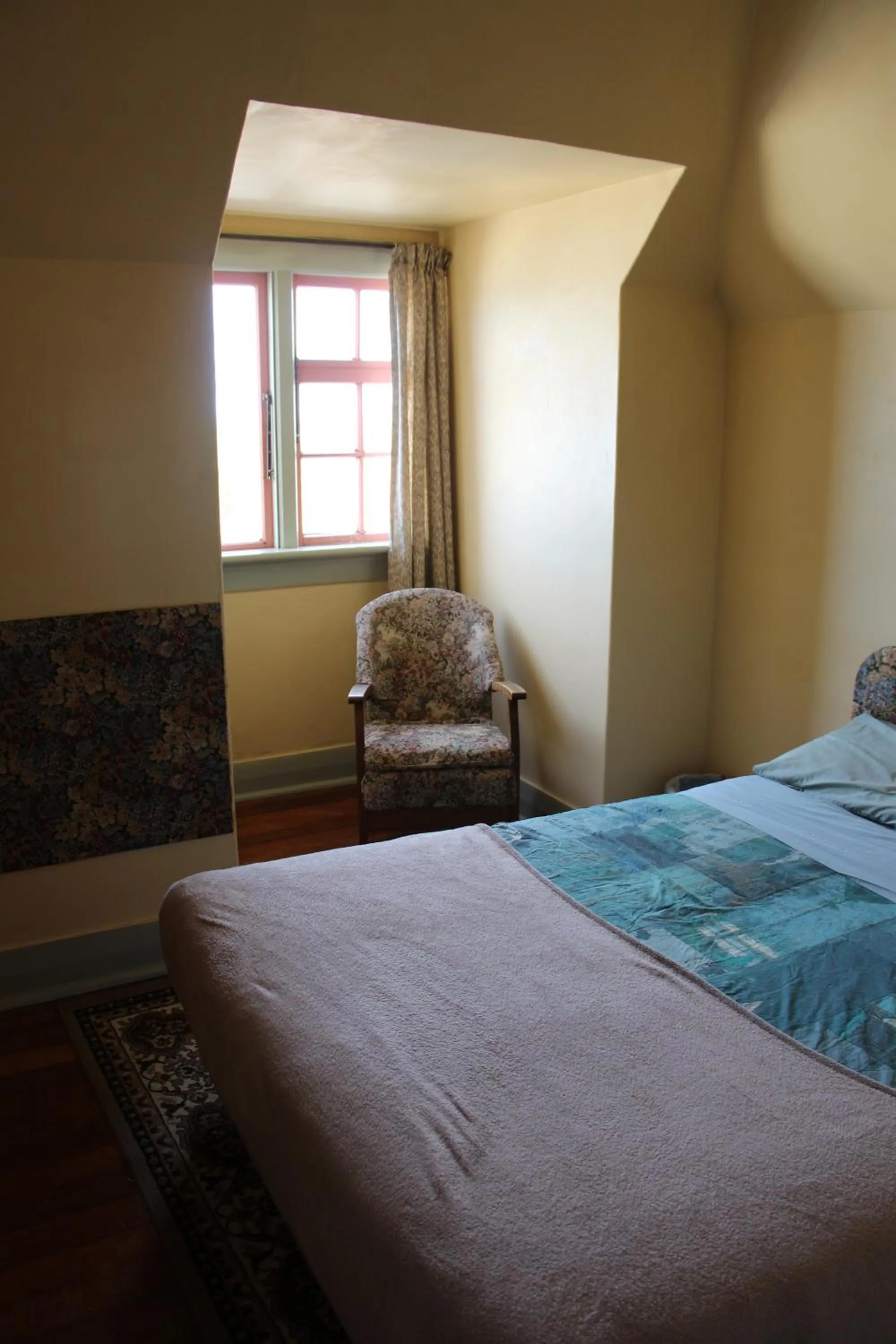 Bed in Chalet Backpackers