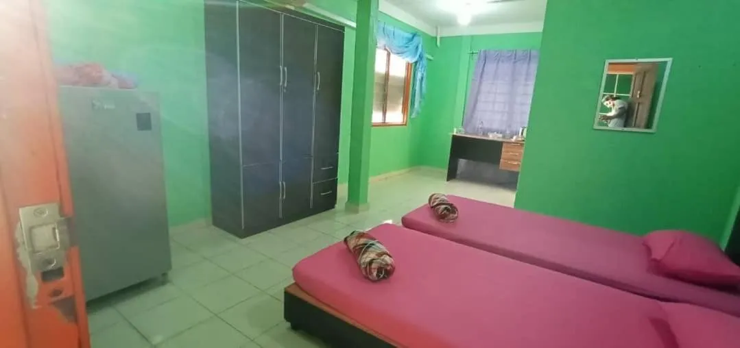 Bed in DAOH'S Rooms & Scooters