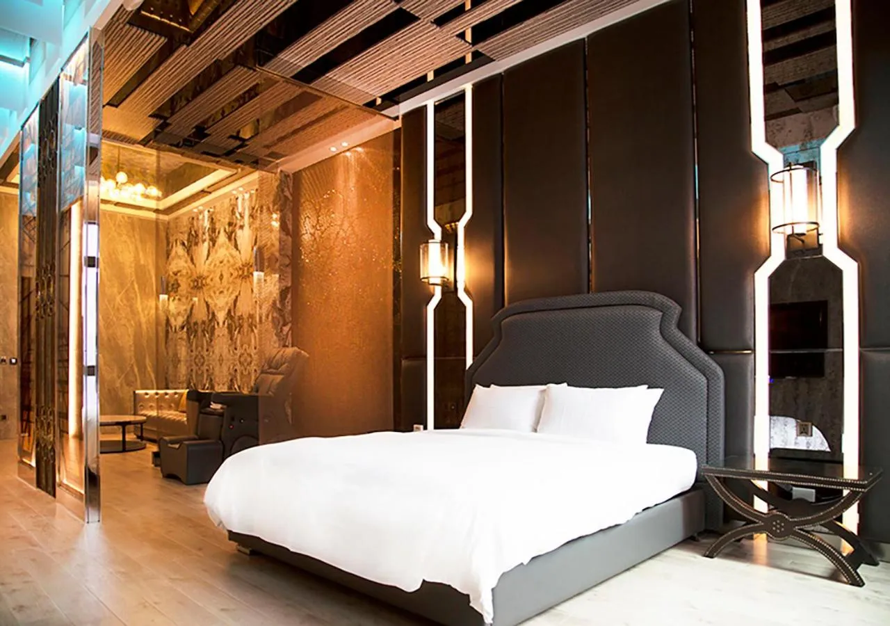 Bed in Royal Group Motel Feng Shan Branch