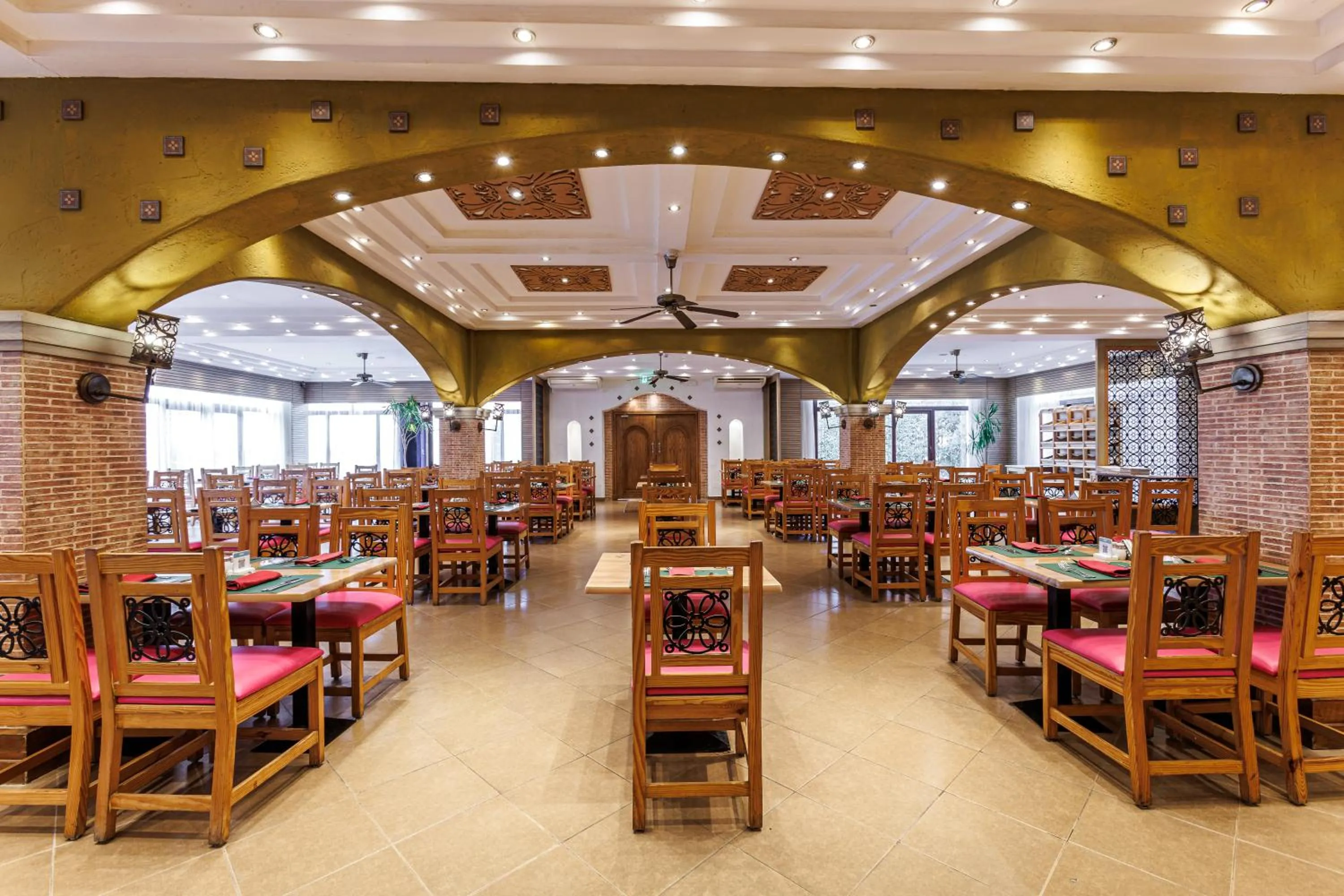 Restaurant/places to eat in Sunrise Royal Makadi Resort