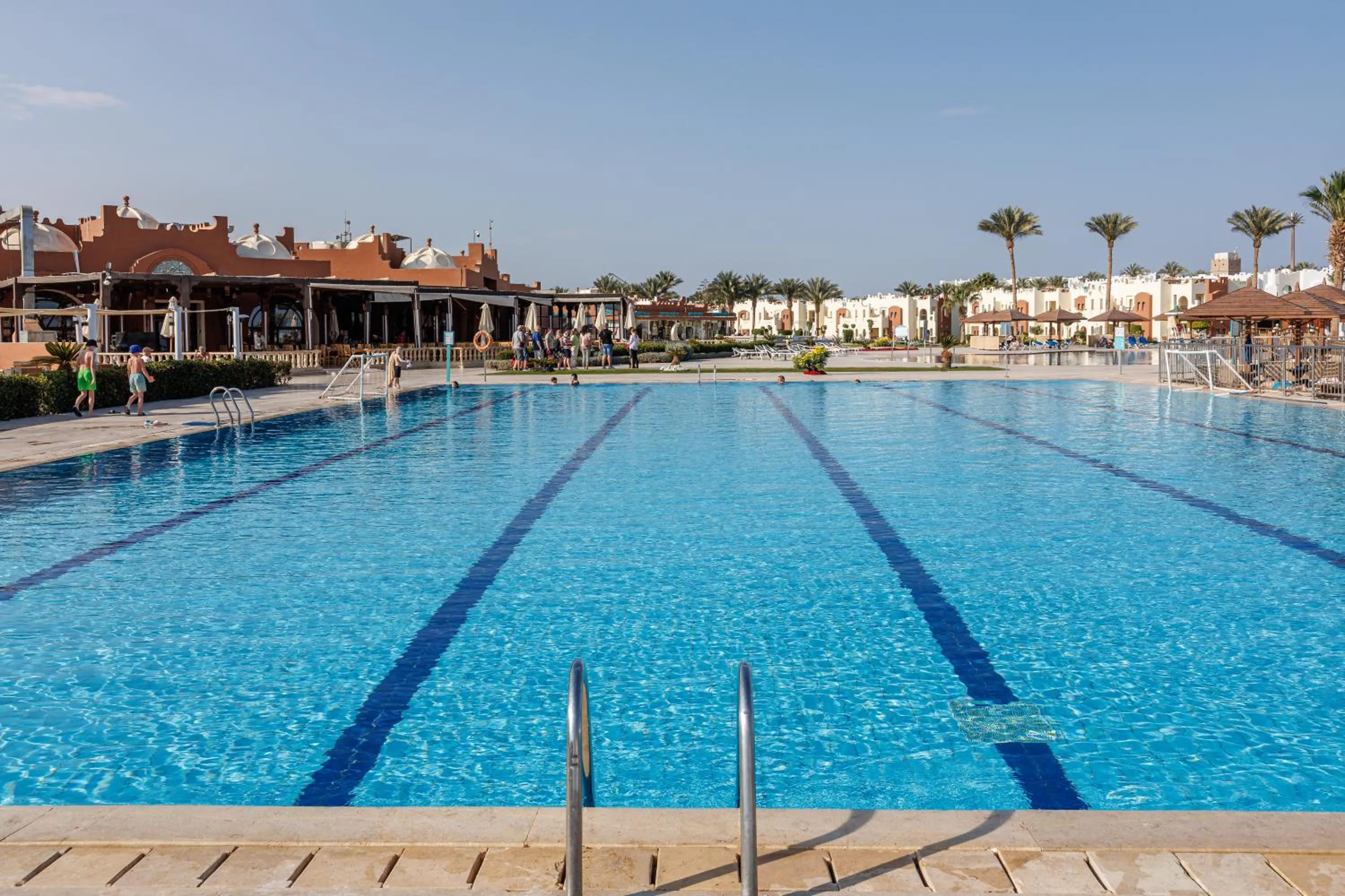 Swimming pool in Sunrise Royal Makadi Resort