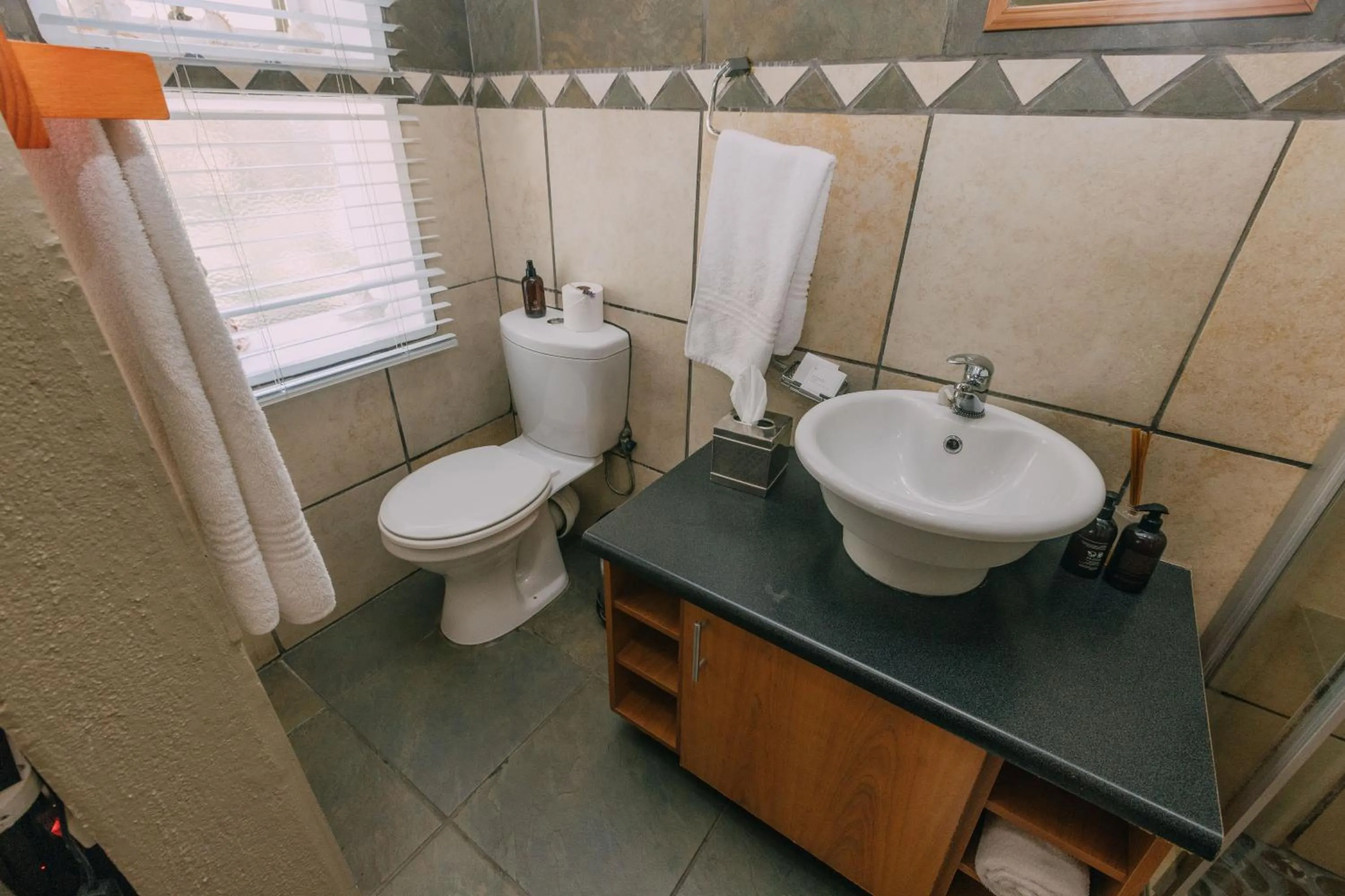 Toilet in Beetleloop Guest House