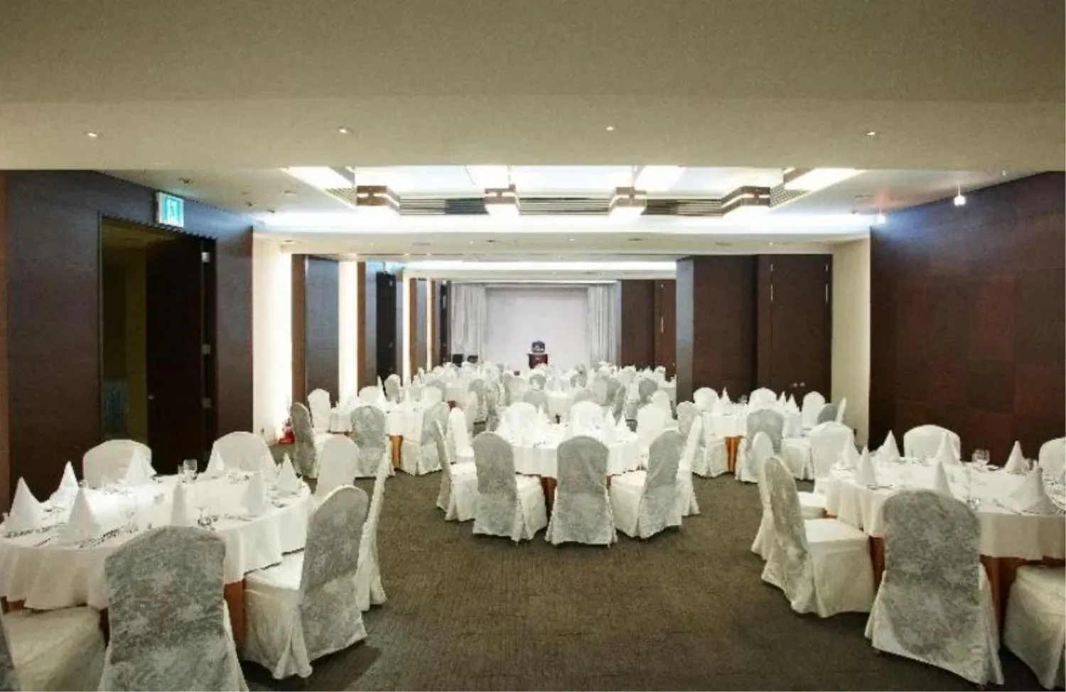 Banquet/Function facilities in Niagara Hotel