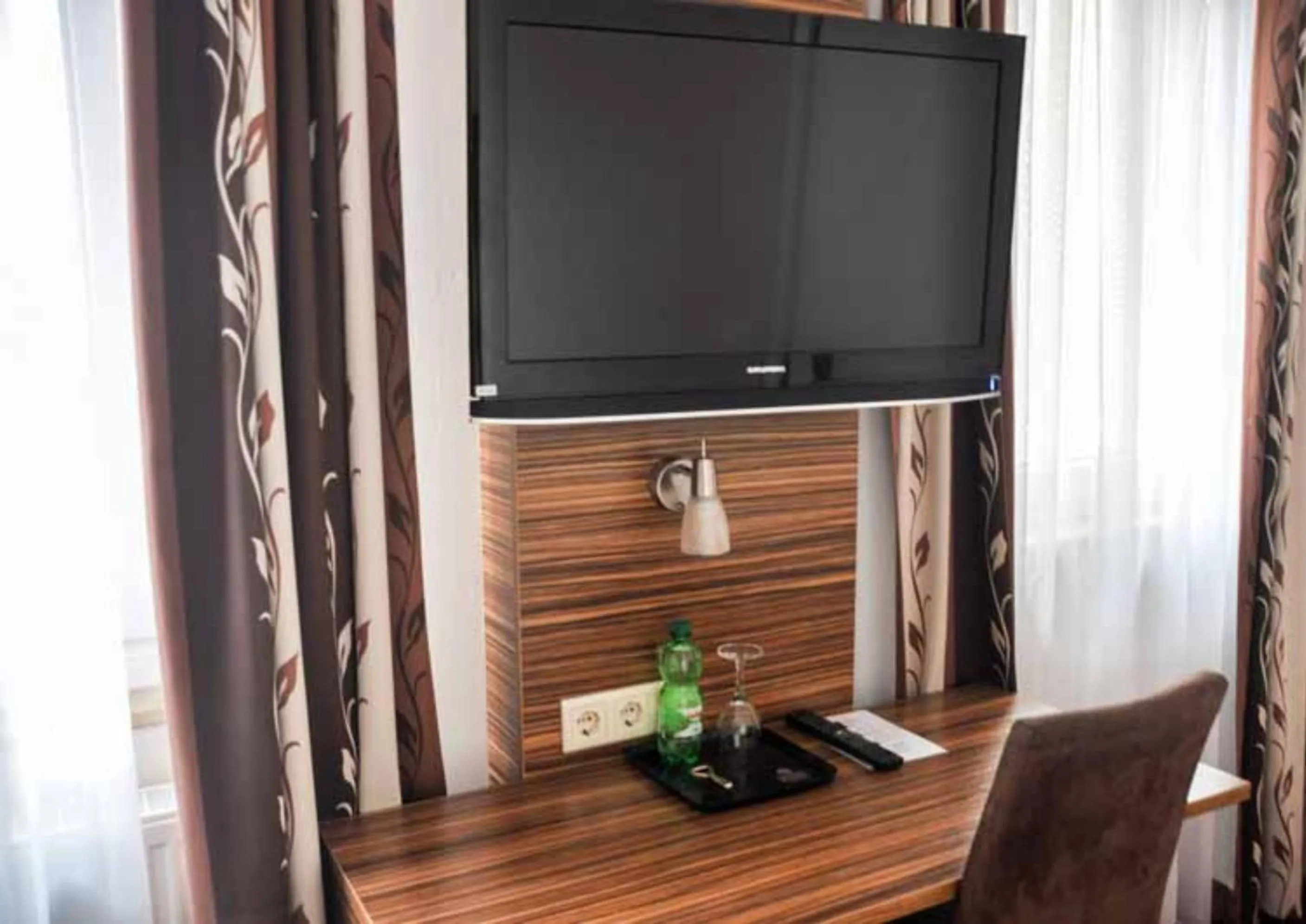 TV and multimedia in Boutique Hotel Villa-Soy