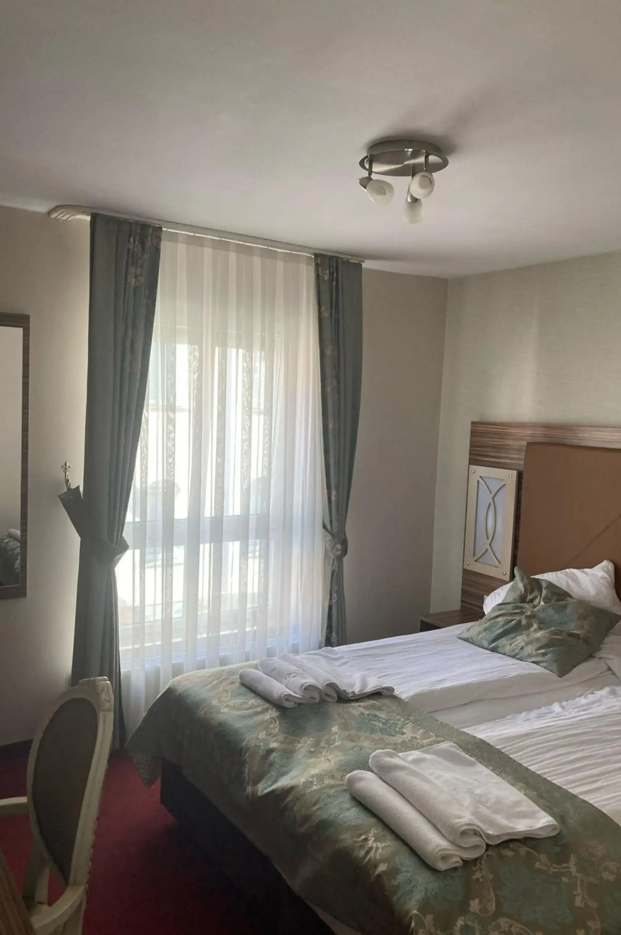 Comfort Double or Twin Room in Hotel Villa Erlen Comfort Double or Twin Room in Hotel Villa Erlen
