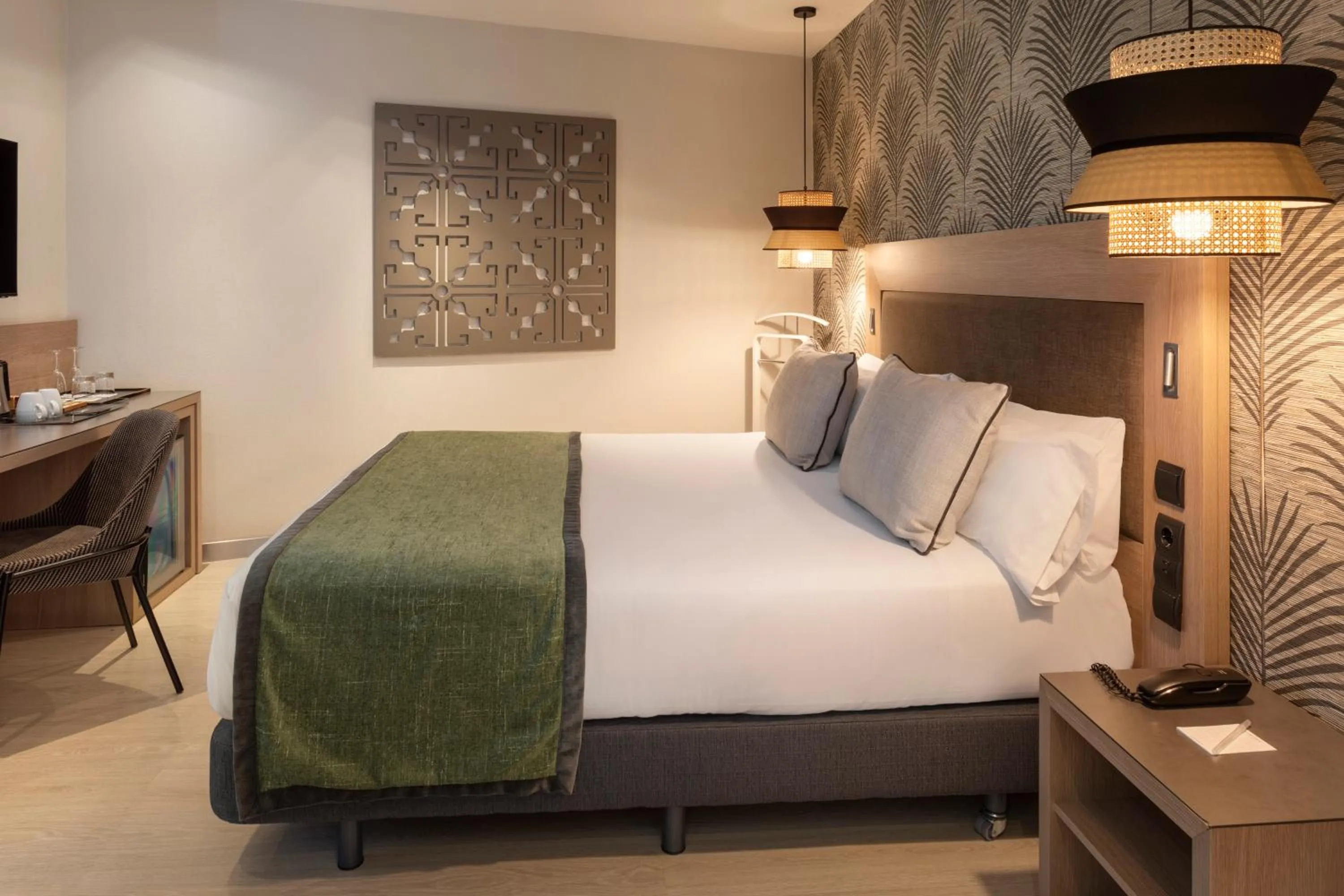 Photo of the whole room, Bed in Catalonia Atocha