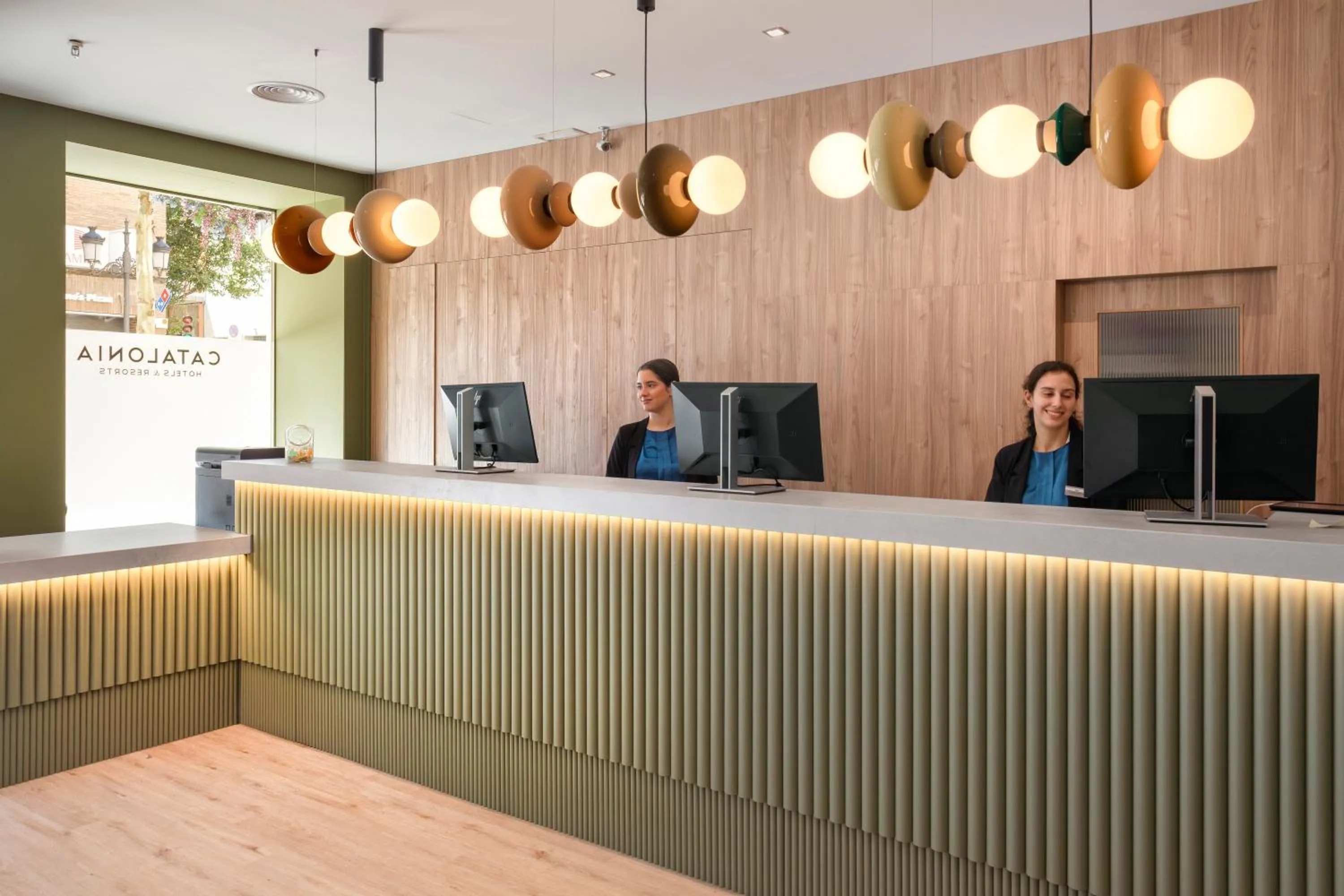 Lobby or reception in Catalonia Atocha