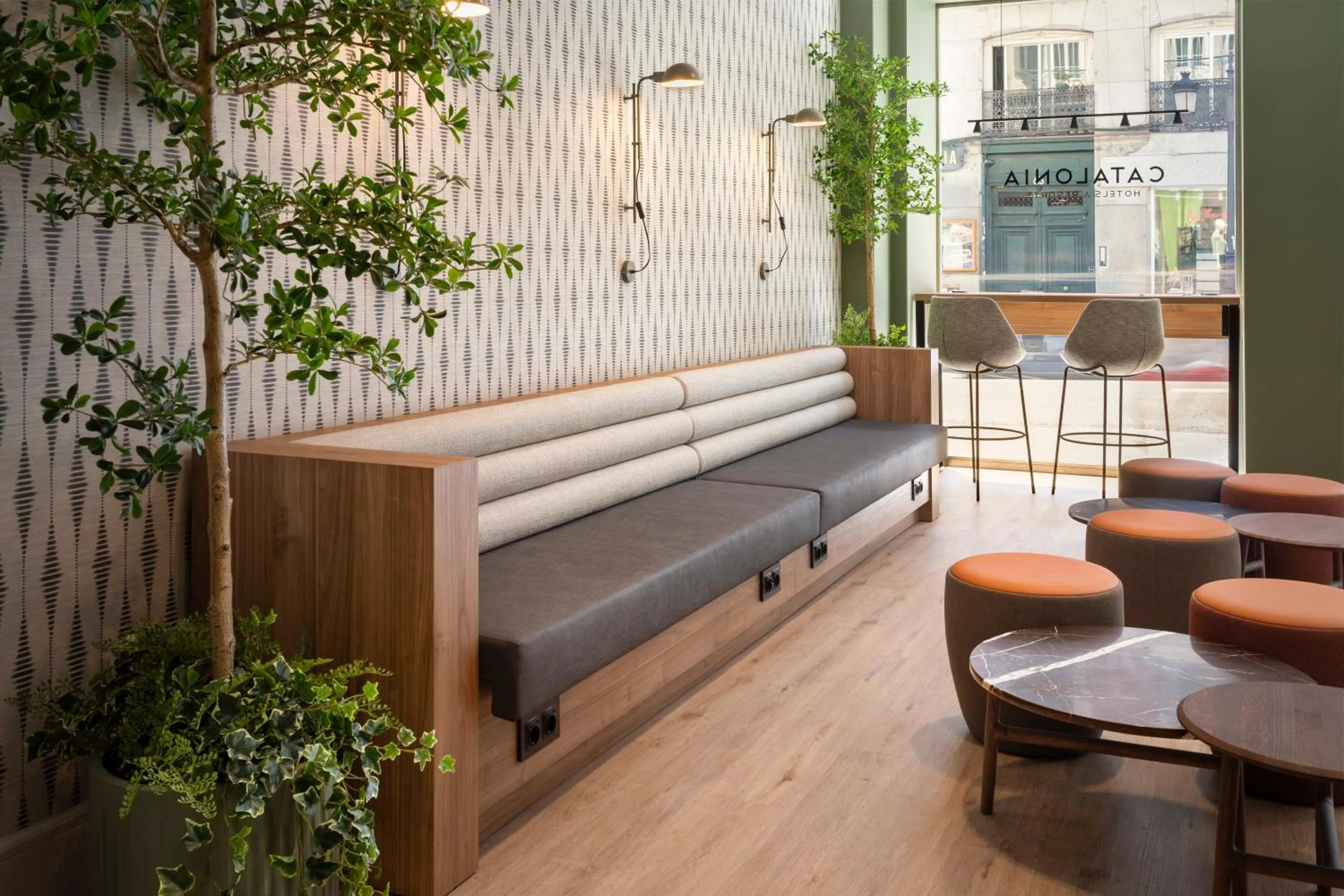 Lobby or reception in Catalonia Atocha