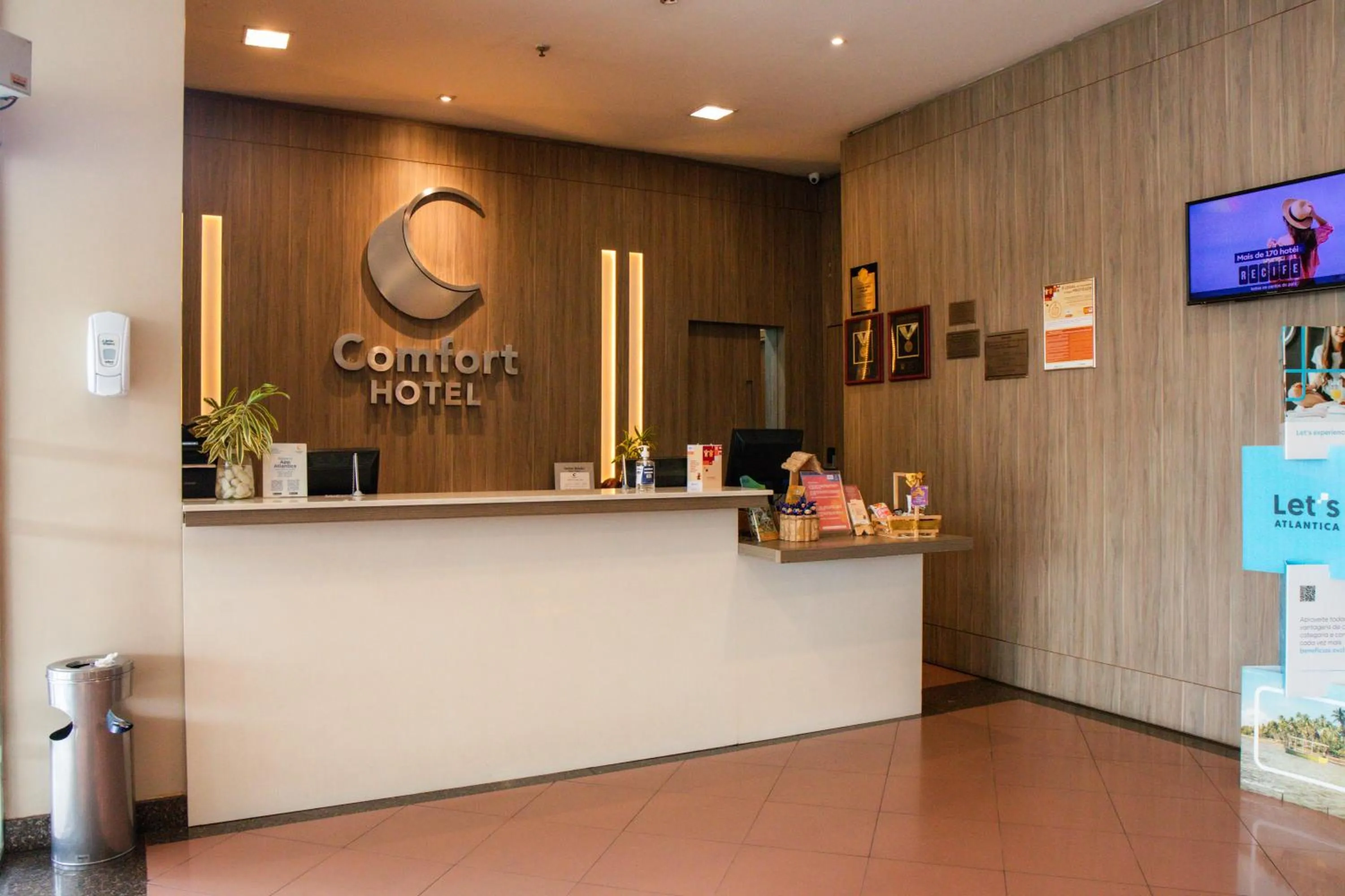 Lobby or reception in Comfort Hotel Manaus