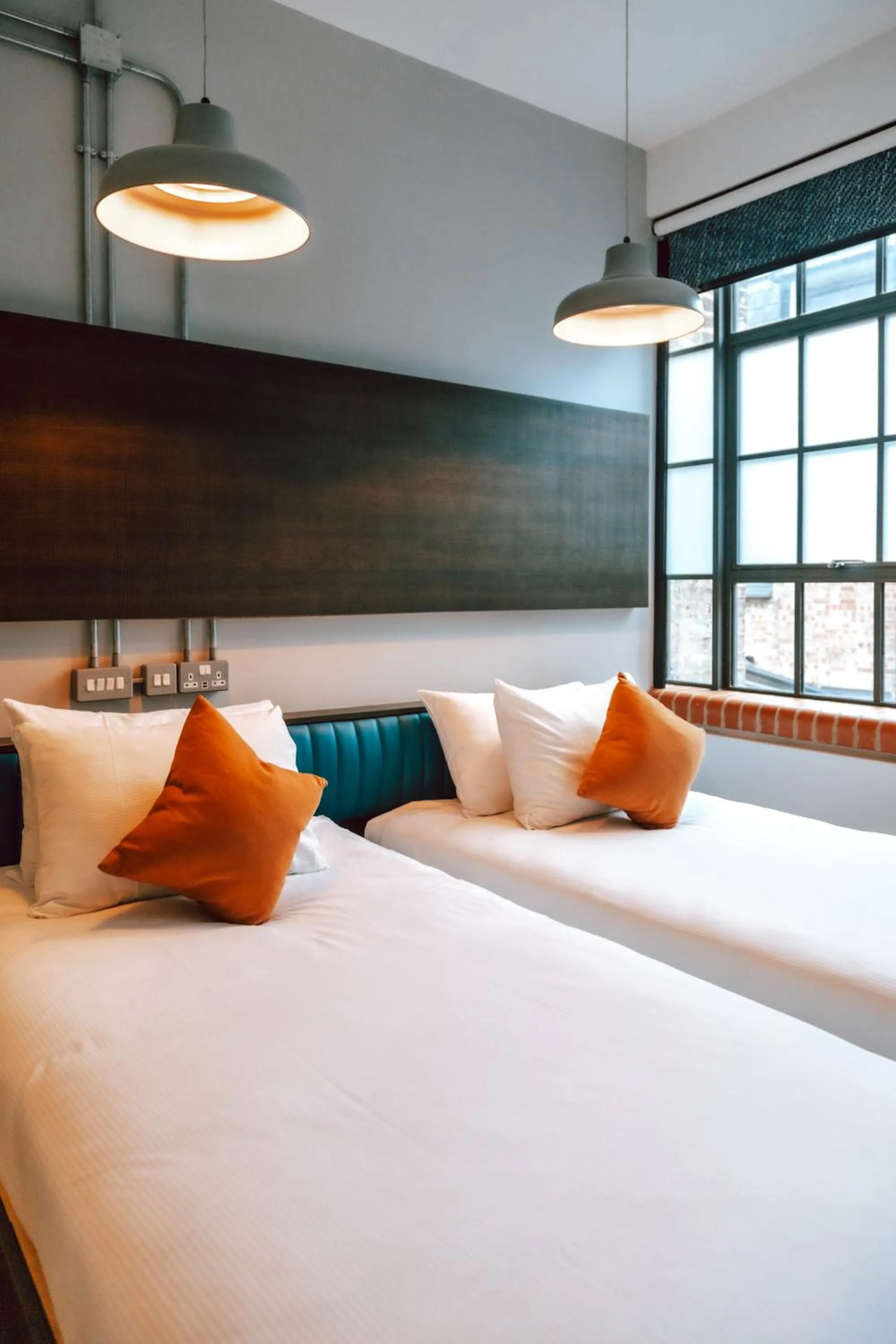 Bed in New Road Hotel