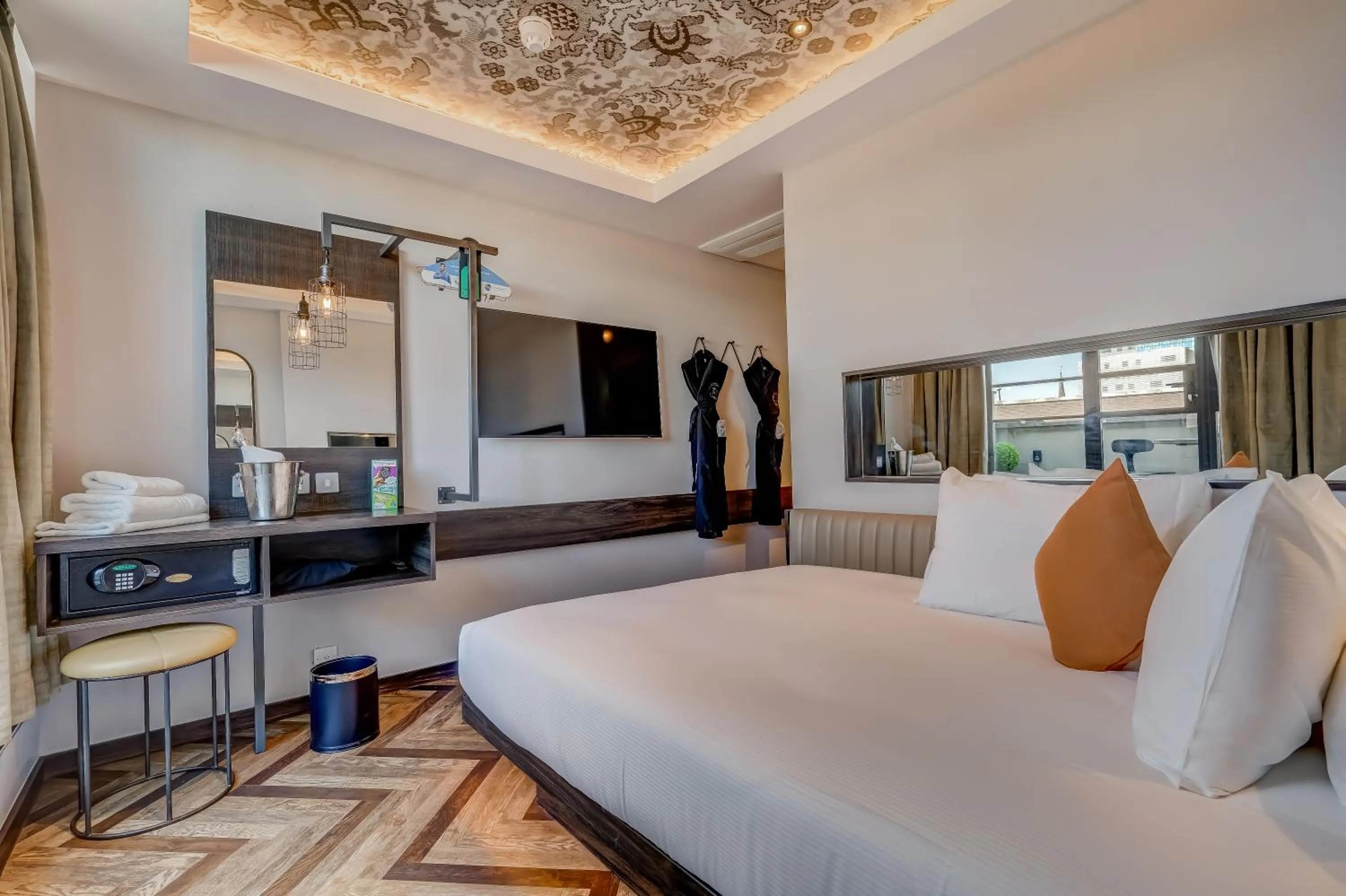 Bed in New Road Hotel