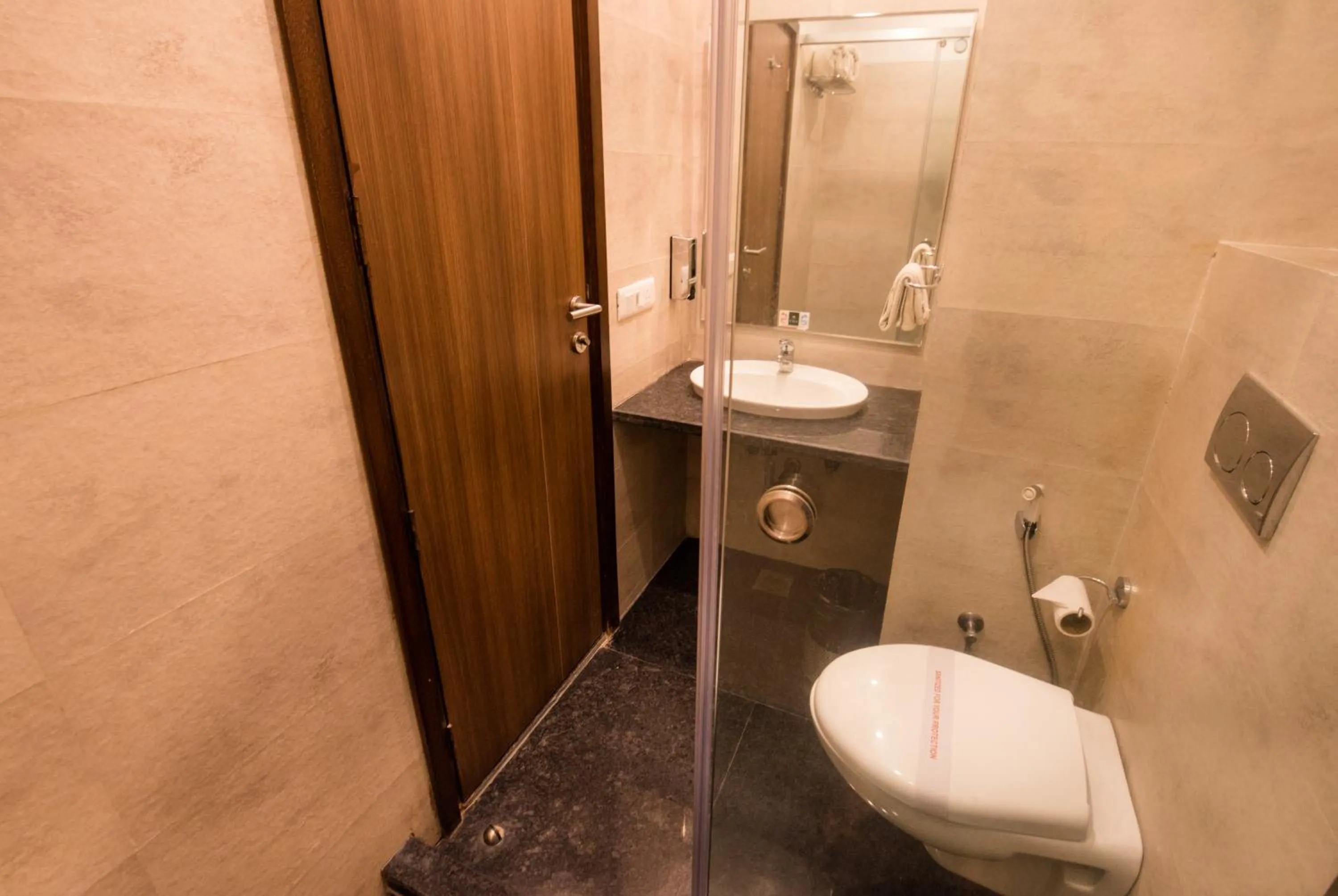 Toilet in Le Roi Digha