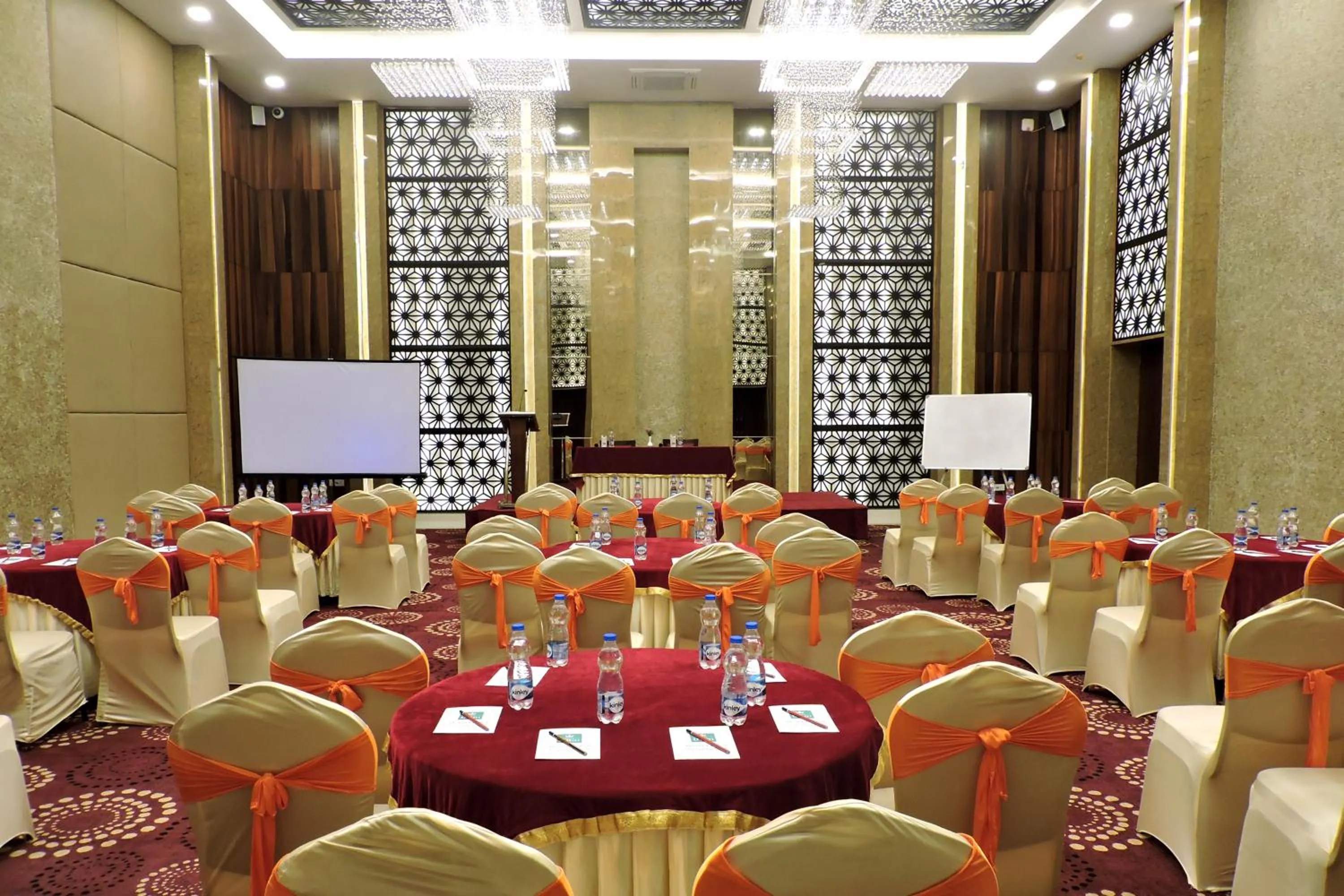 Banquet/Function facilities in Le Roi Digha