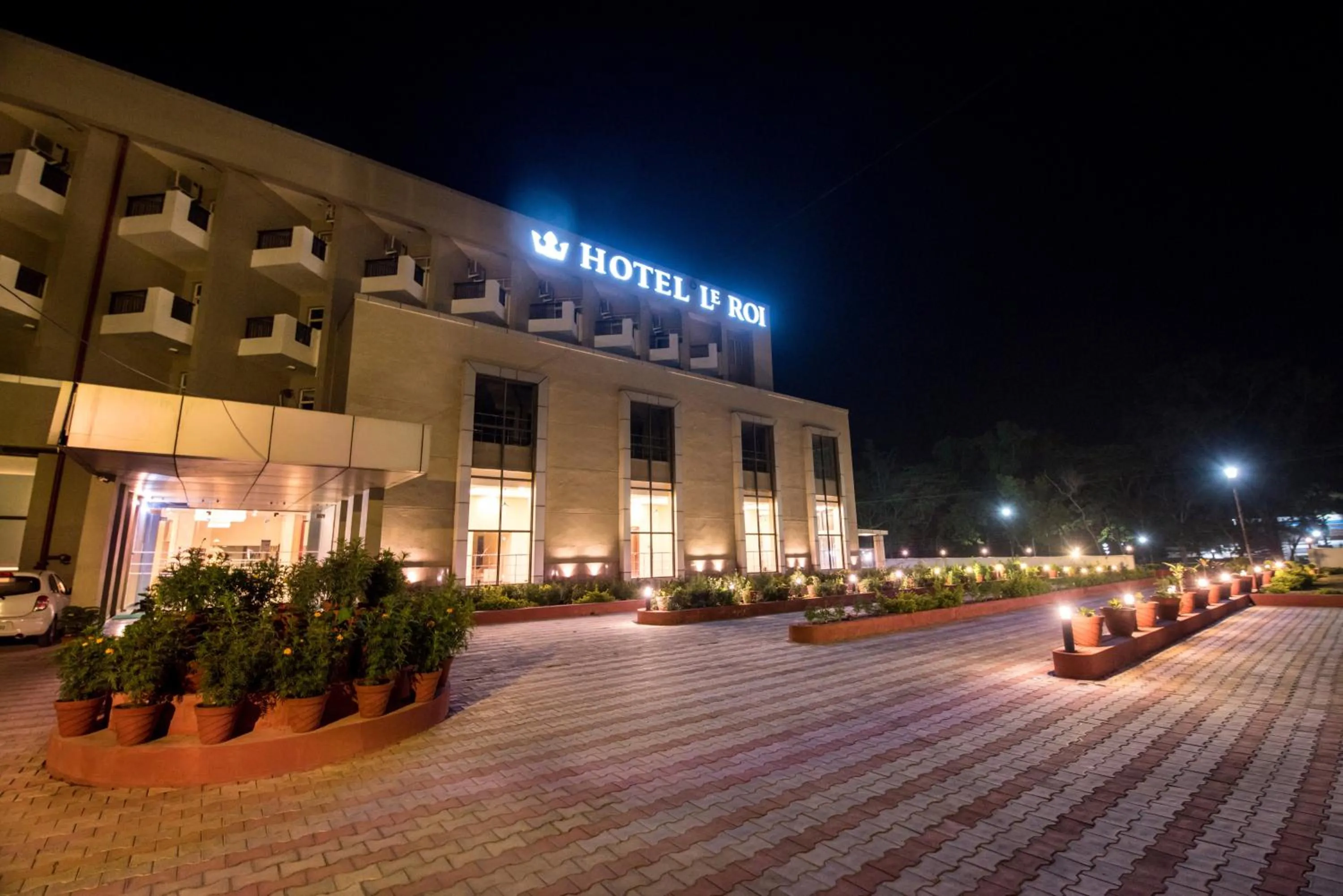 Property building in Le Roi Digha