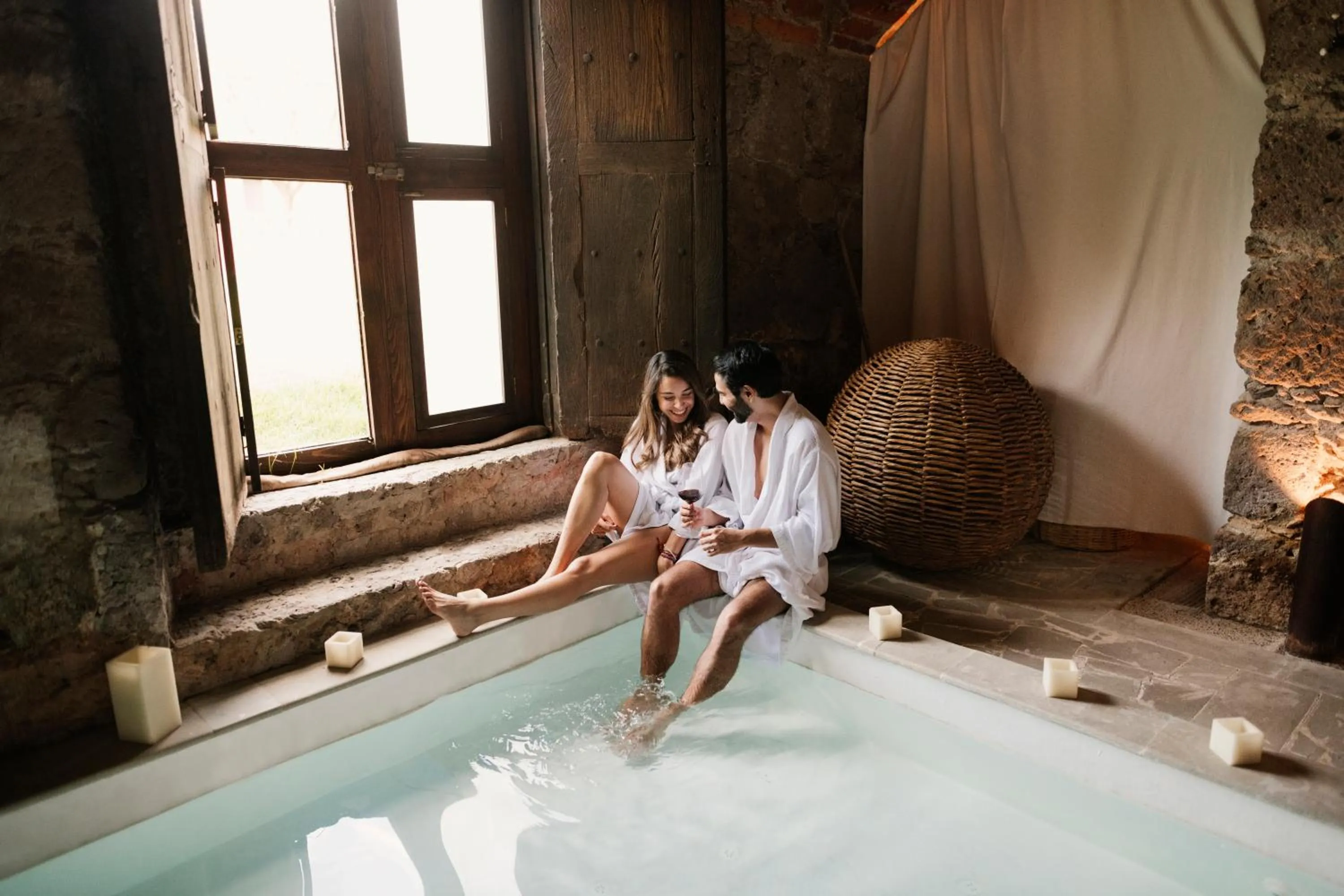 Hot Tub in Hacienda Sepulveda Hotel & Spa