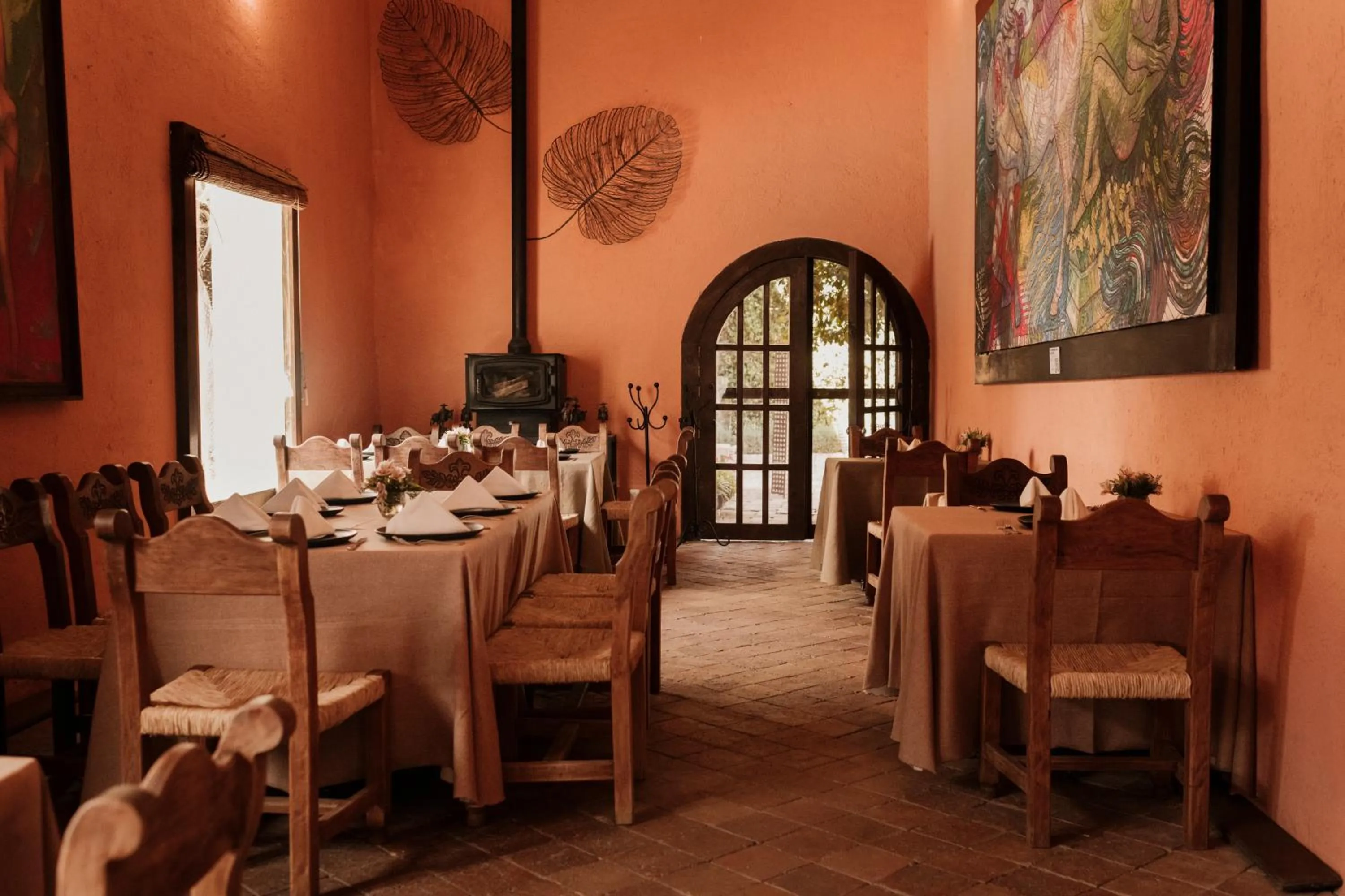 Restaurant/places to eat in Hacienda Sepulveda Hotel & Spa