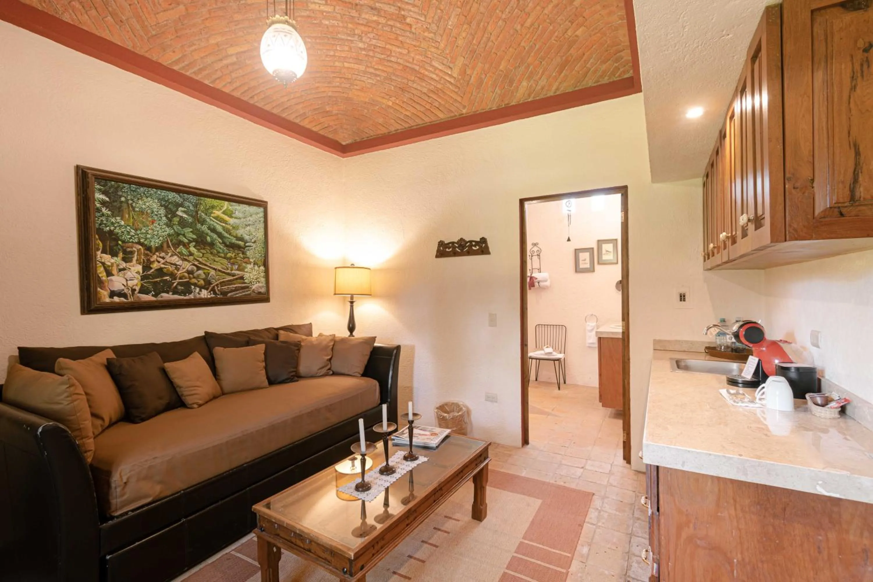 Living room in Hacienda Sepulveda Hotel & Spa