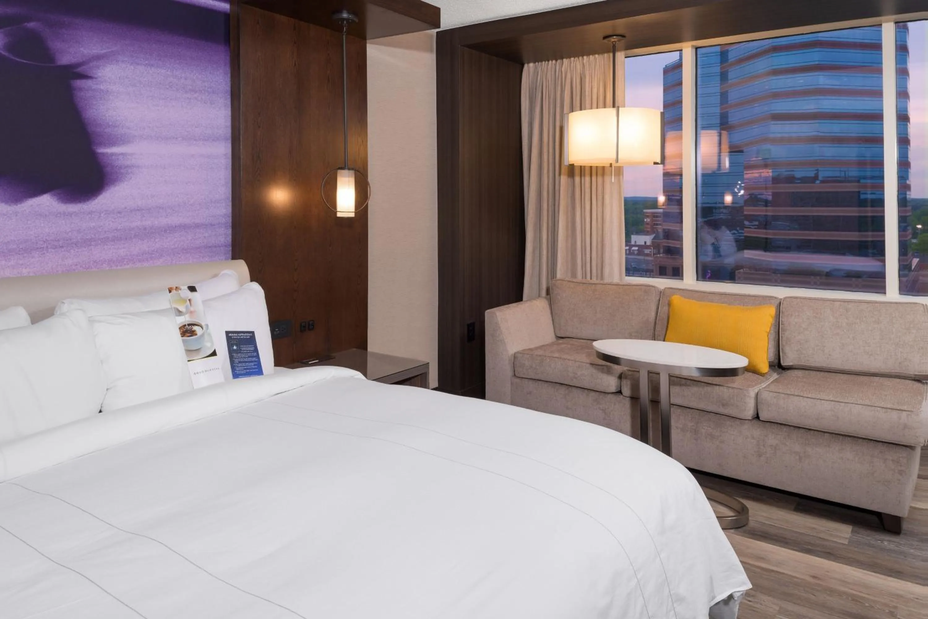 Photo of the whole room, Bed in Durham Marriott City Center