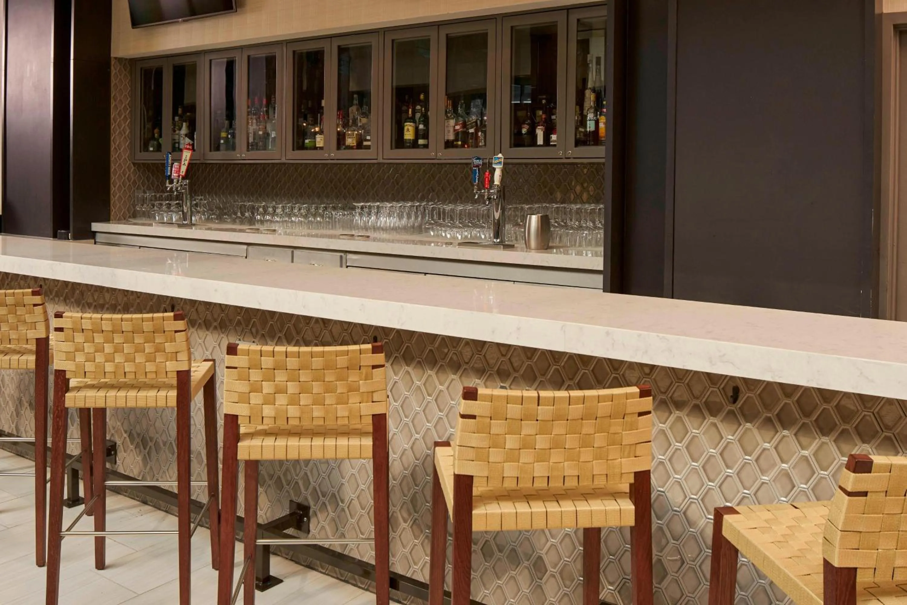 Lounge or bar in Durham Marriott City Center