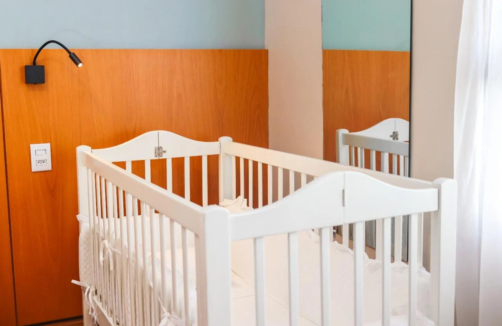 cot, Bed in Hotel Golden Park Uberlandia By Nacional Inn