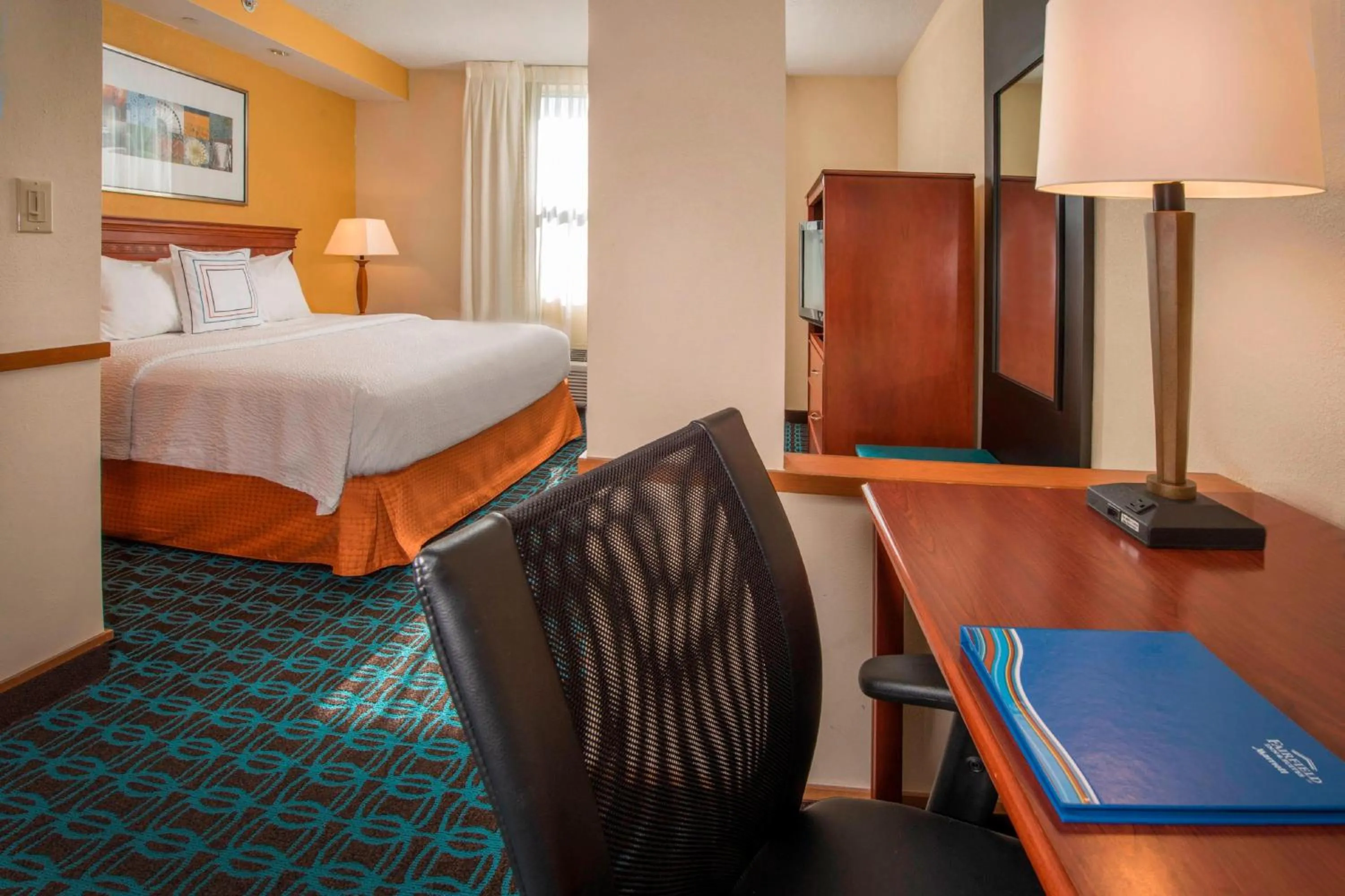 Bedroom, Bed in Fairfield Inn & Suites by Marriott Williamsburg
