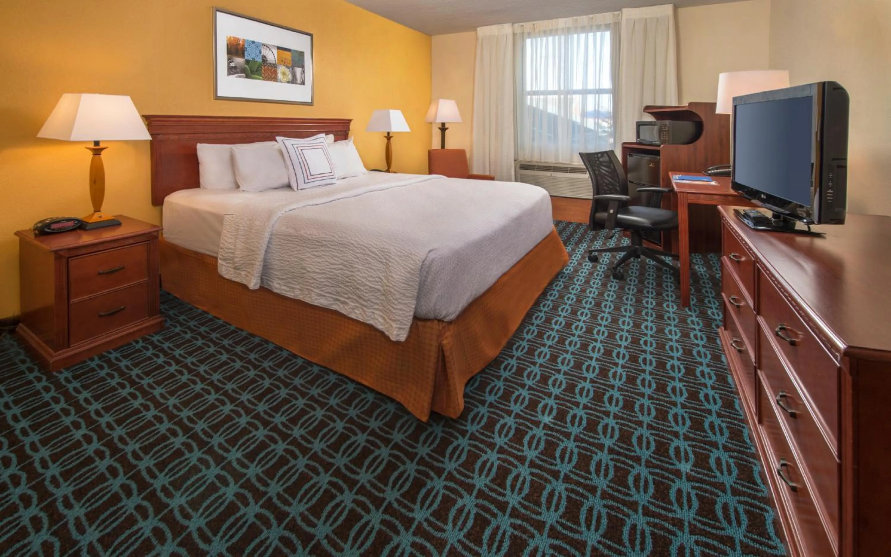 Bedroom, Bed in Fairfield Inn & Suites by Marriott Williamsburg