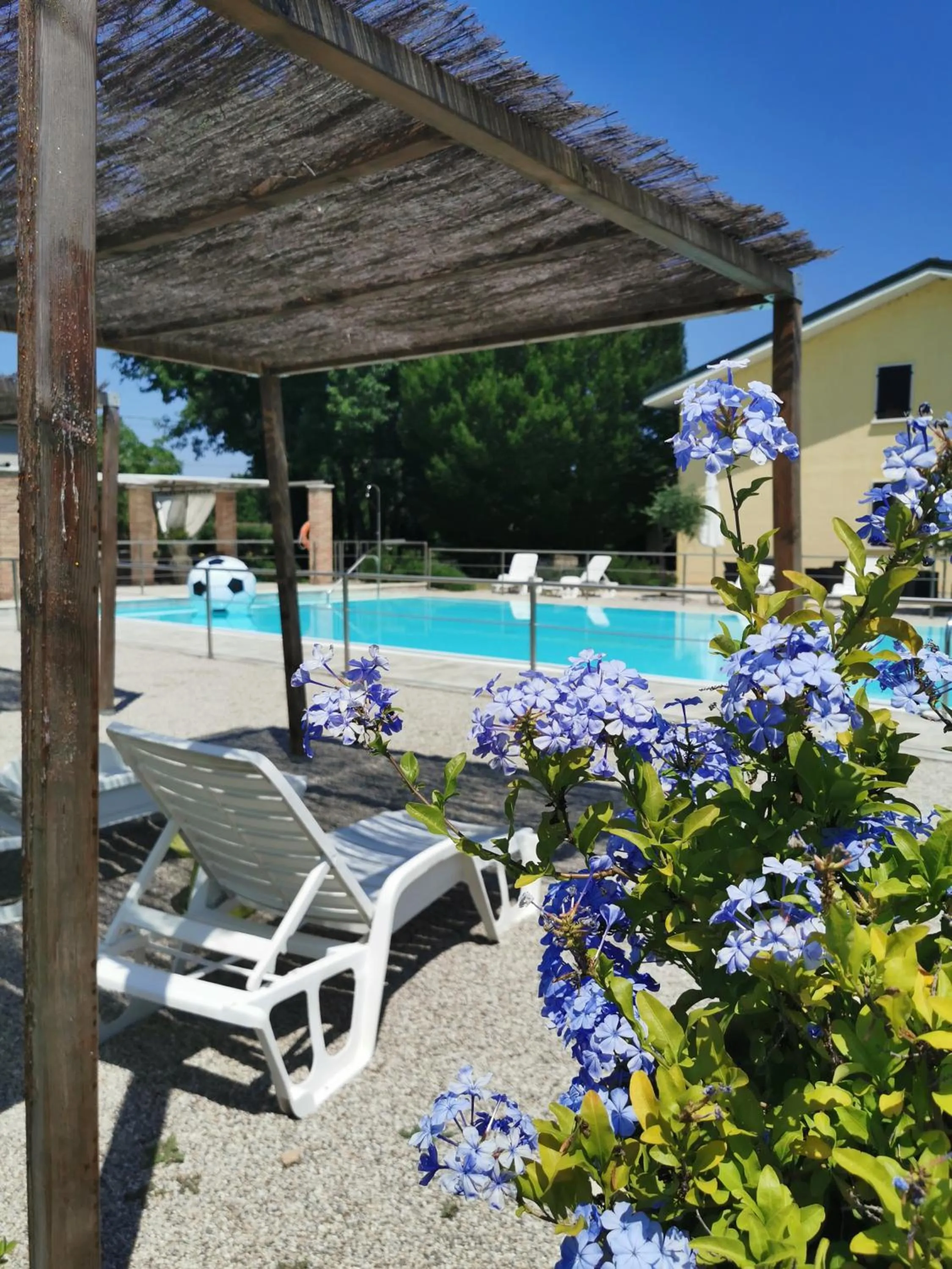 Patio in B&B Casazze Dream