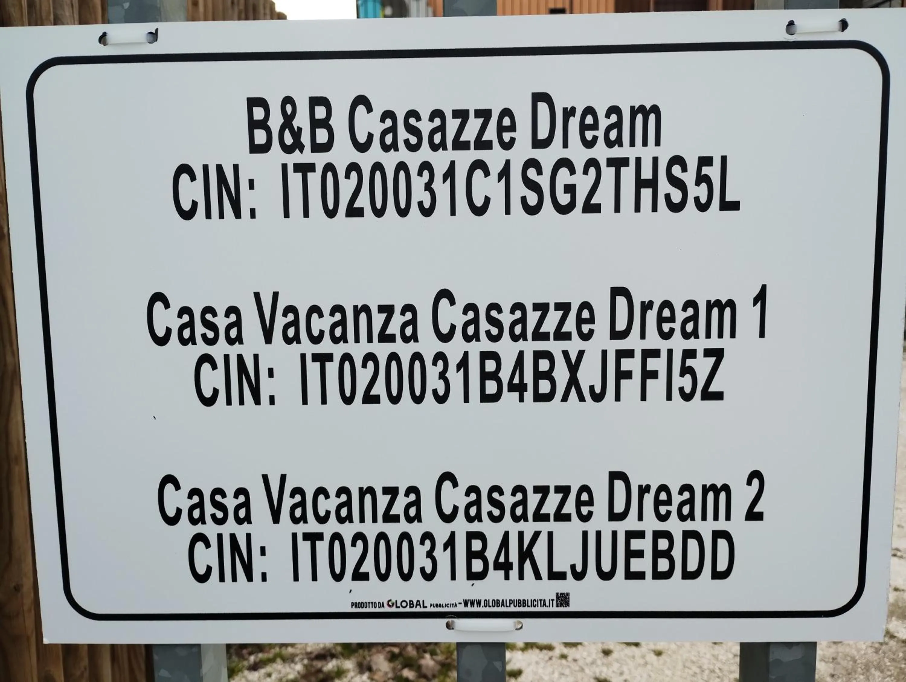 Logo/Certificate/Sign in B&B Casazze Dream