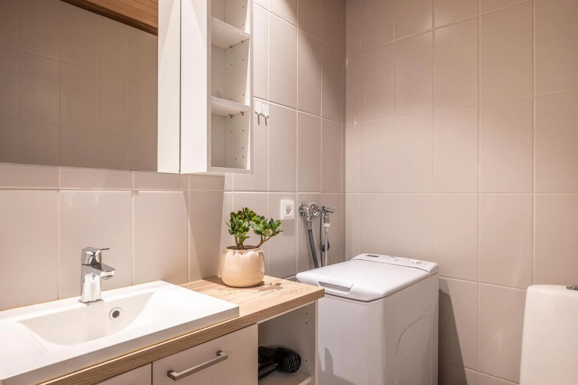 Rukariutta Apartments