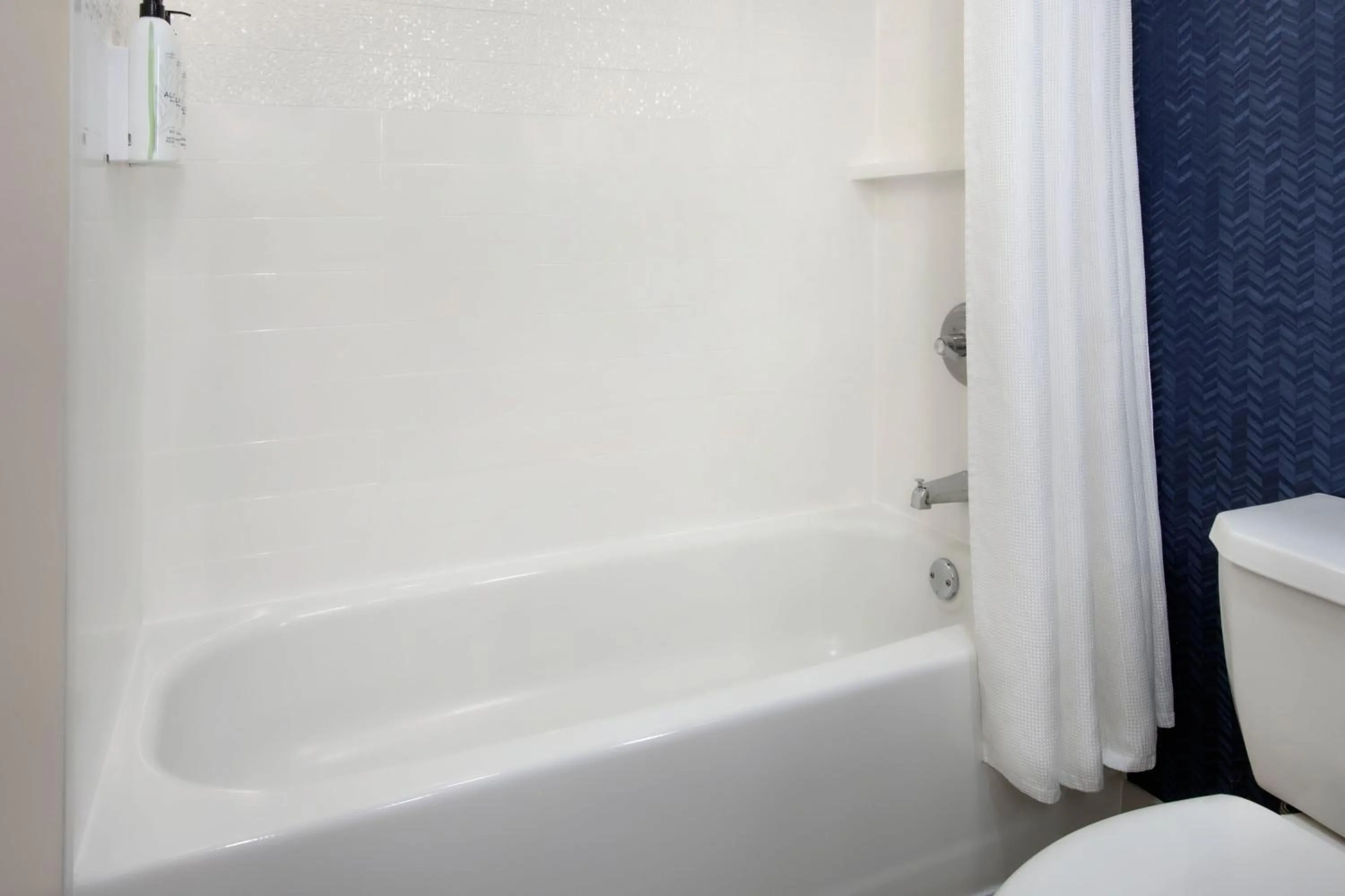 Photo of the whole room in Fairfield Inn Rochester Airport