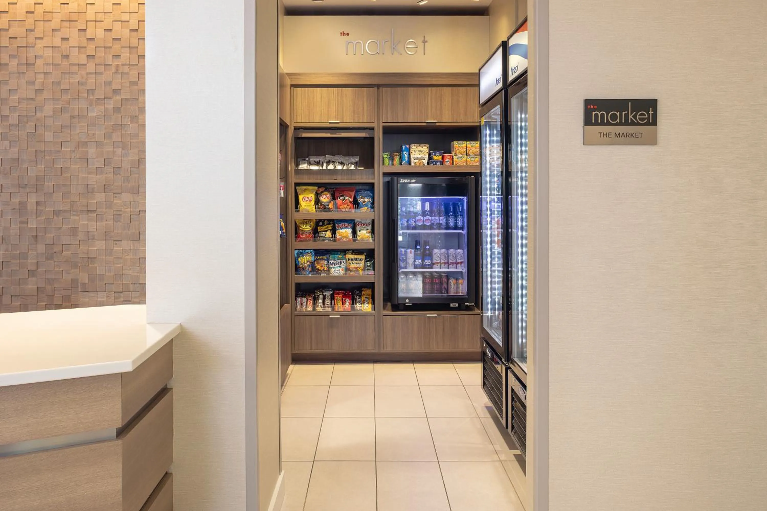 On-site shops in Residence Inn Rochester Henrietta