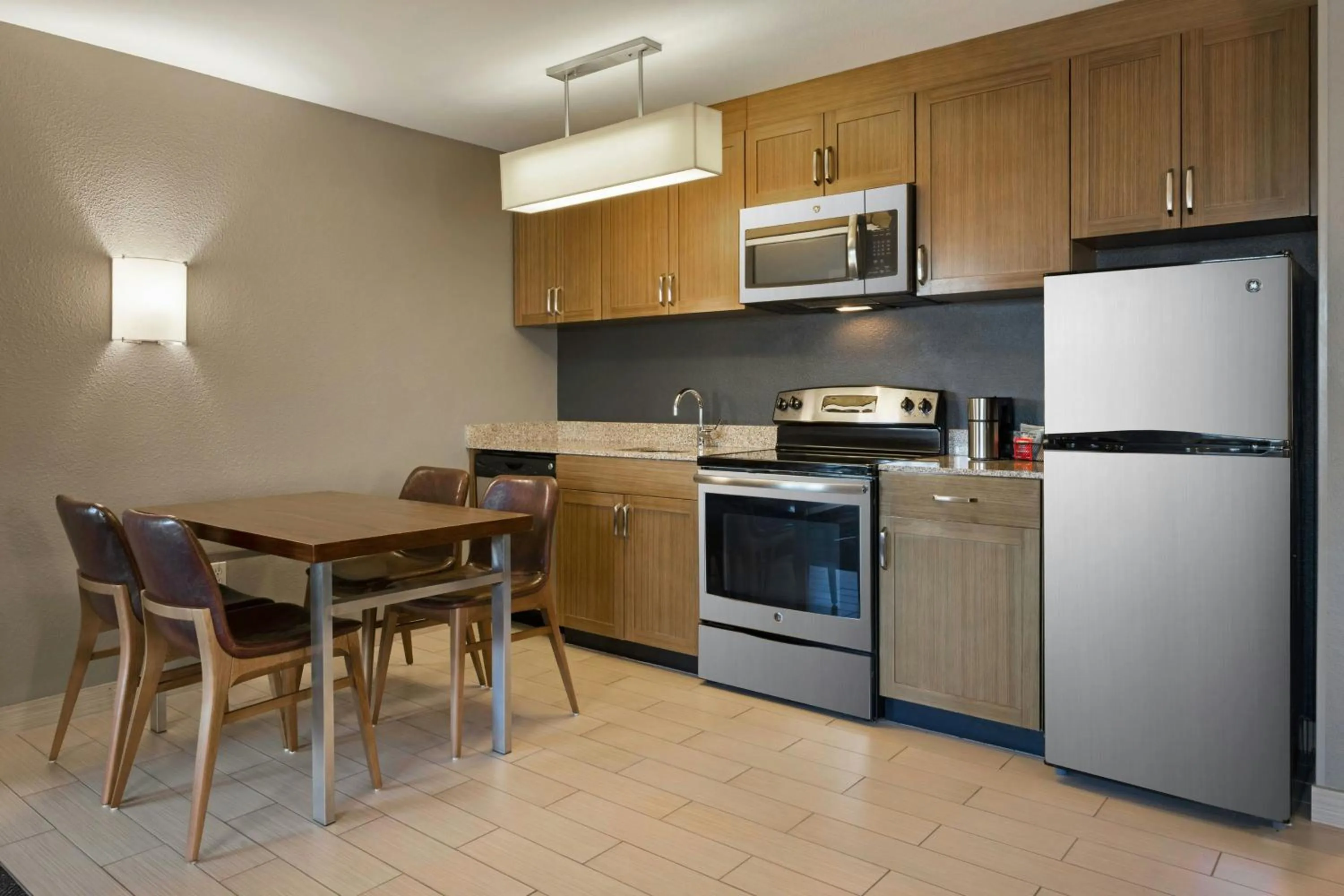 Bedroom in Courtyard by Marriott Sacramento Midtown