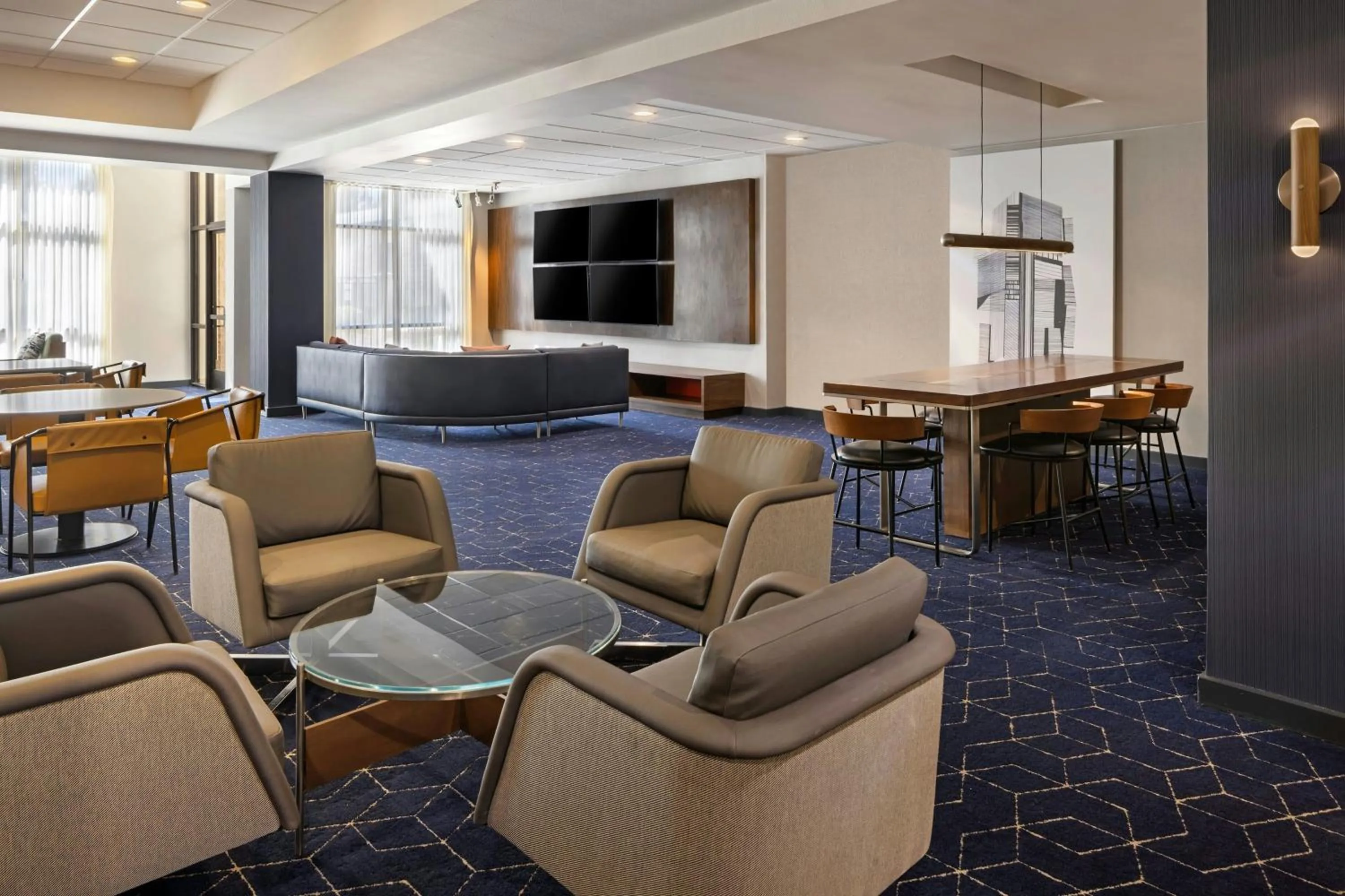Lobby or reception in Courtyard by Marriott Sacramento Midtown